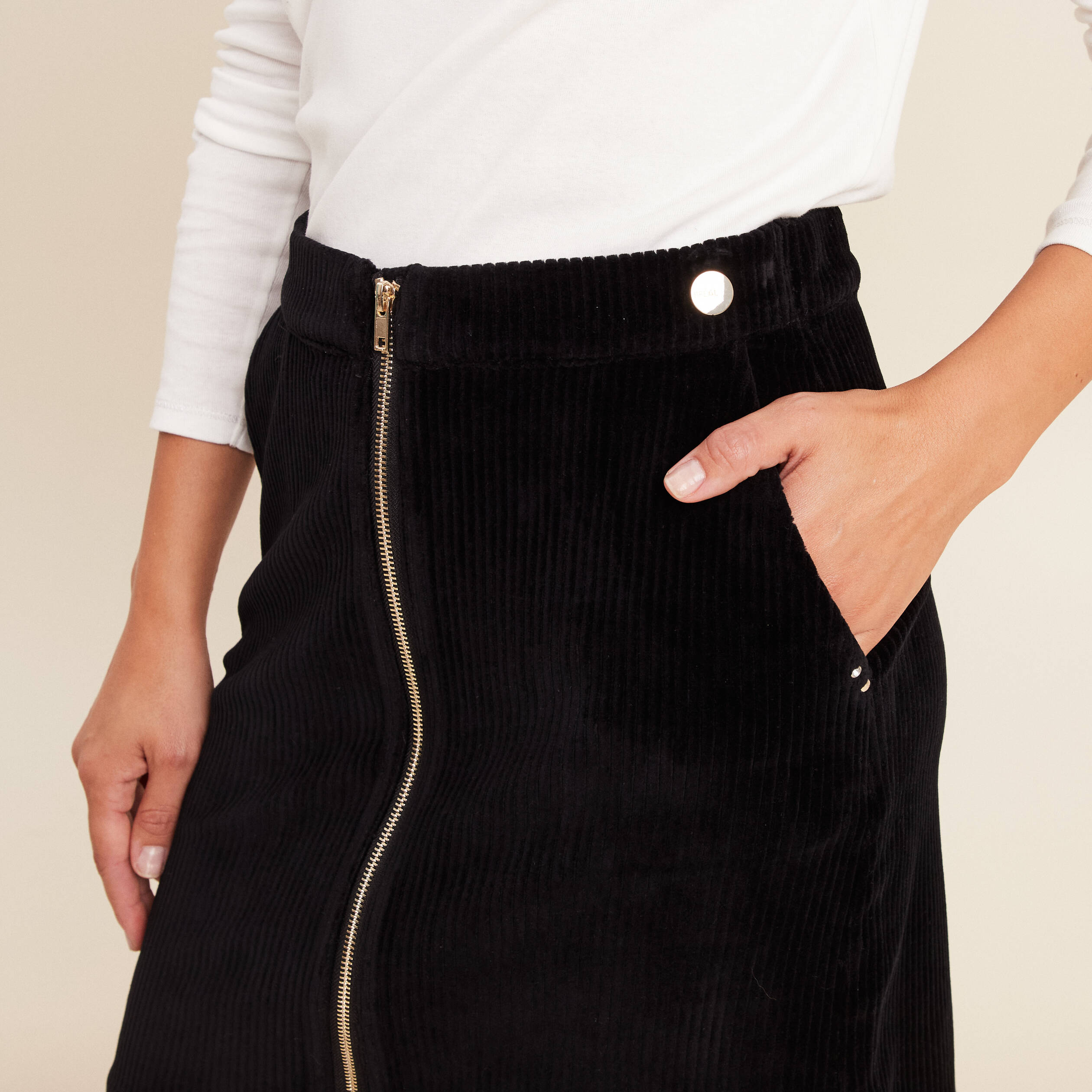 Jupe Courte Velours Noir Karen Kane – Taille L, Neuve Avec étiquettes