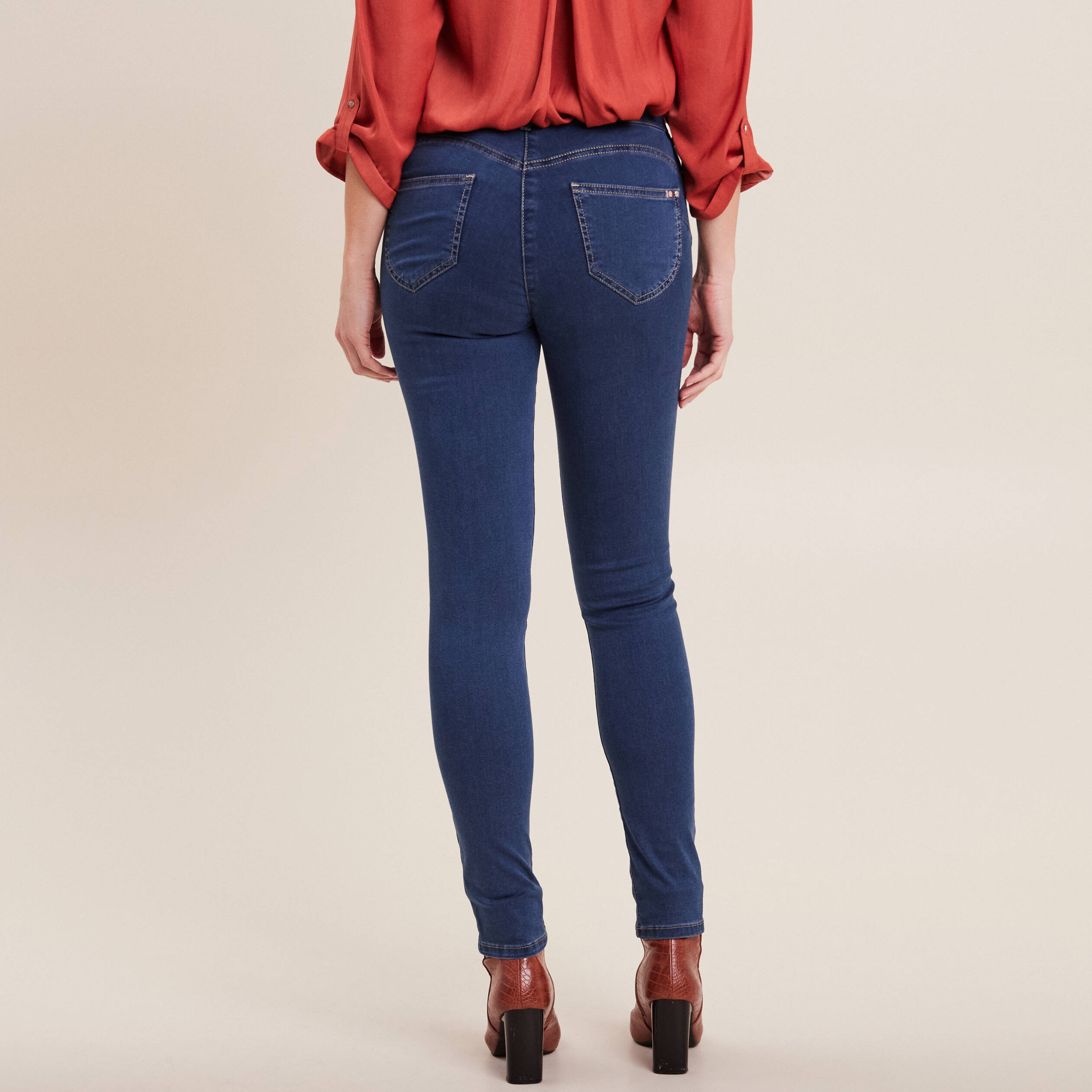 Jean magique Le L&eacute;ger coupe ajust&eacute;e long denim double stone femme