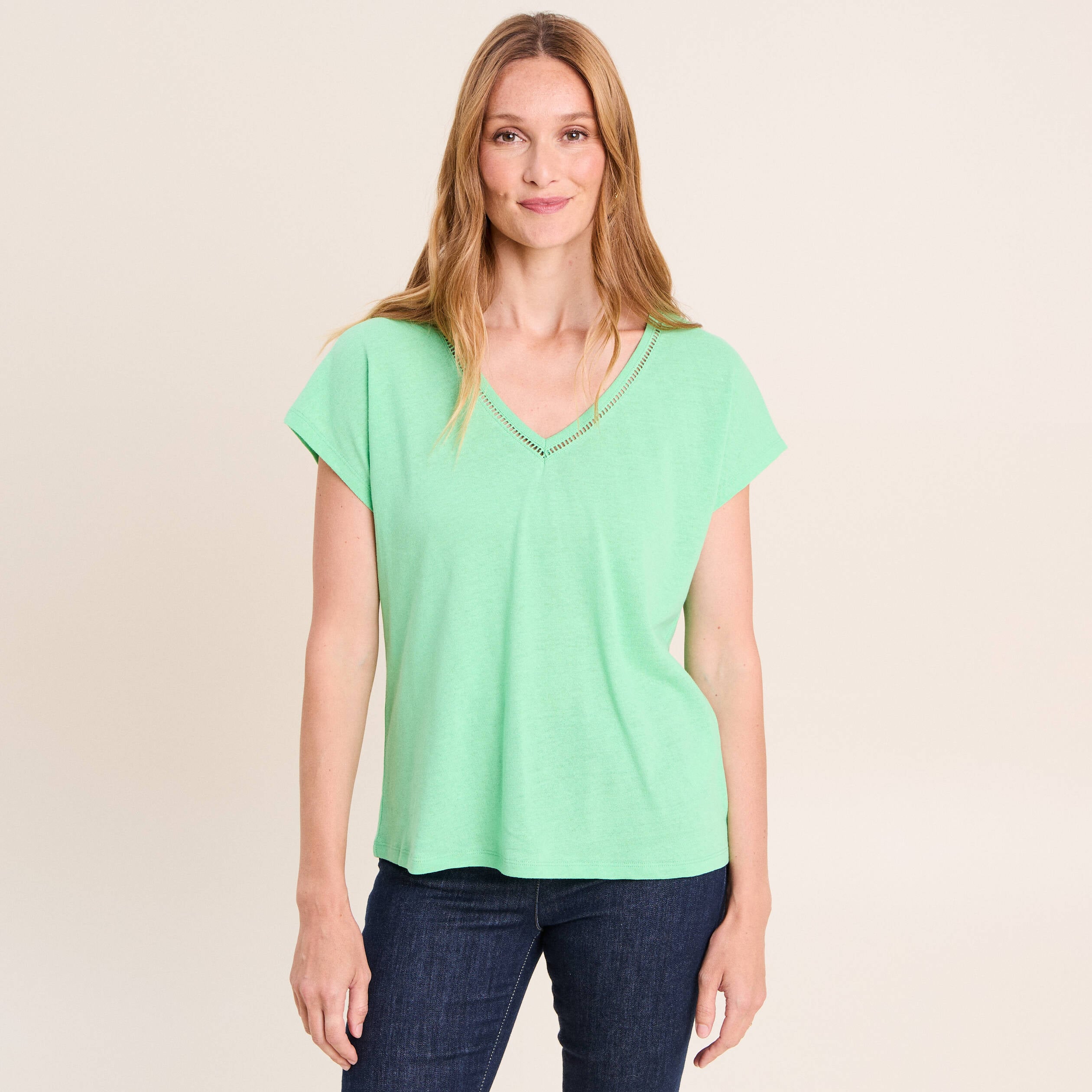 T-shirt col v manches courtes aspect lin vert fluo femme