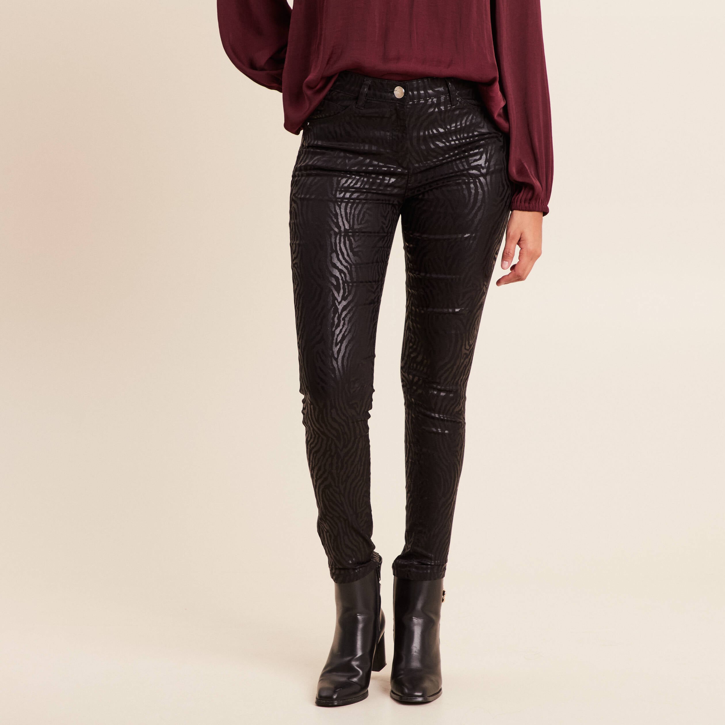 Pantalon magique Le L&eacute;ger enduit noir femme