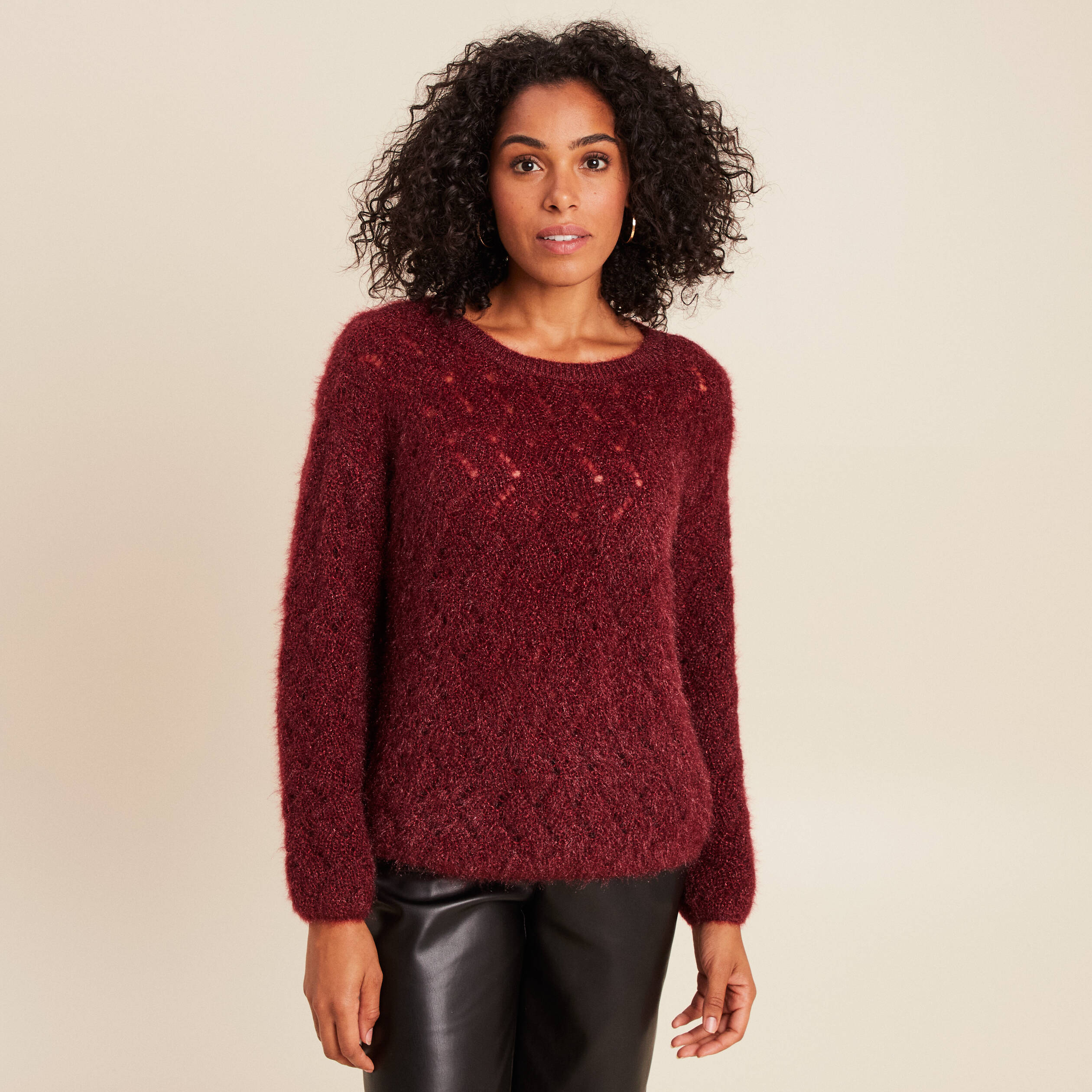 Pull manches longues ajour&eacute; bordeaux femme