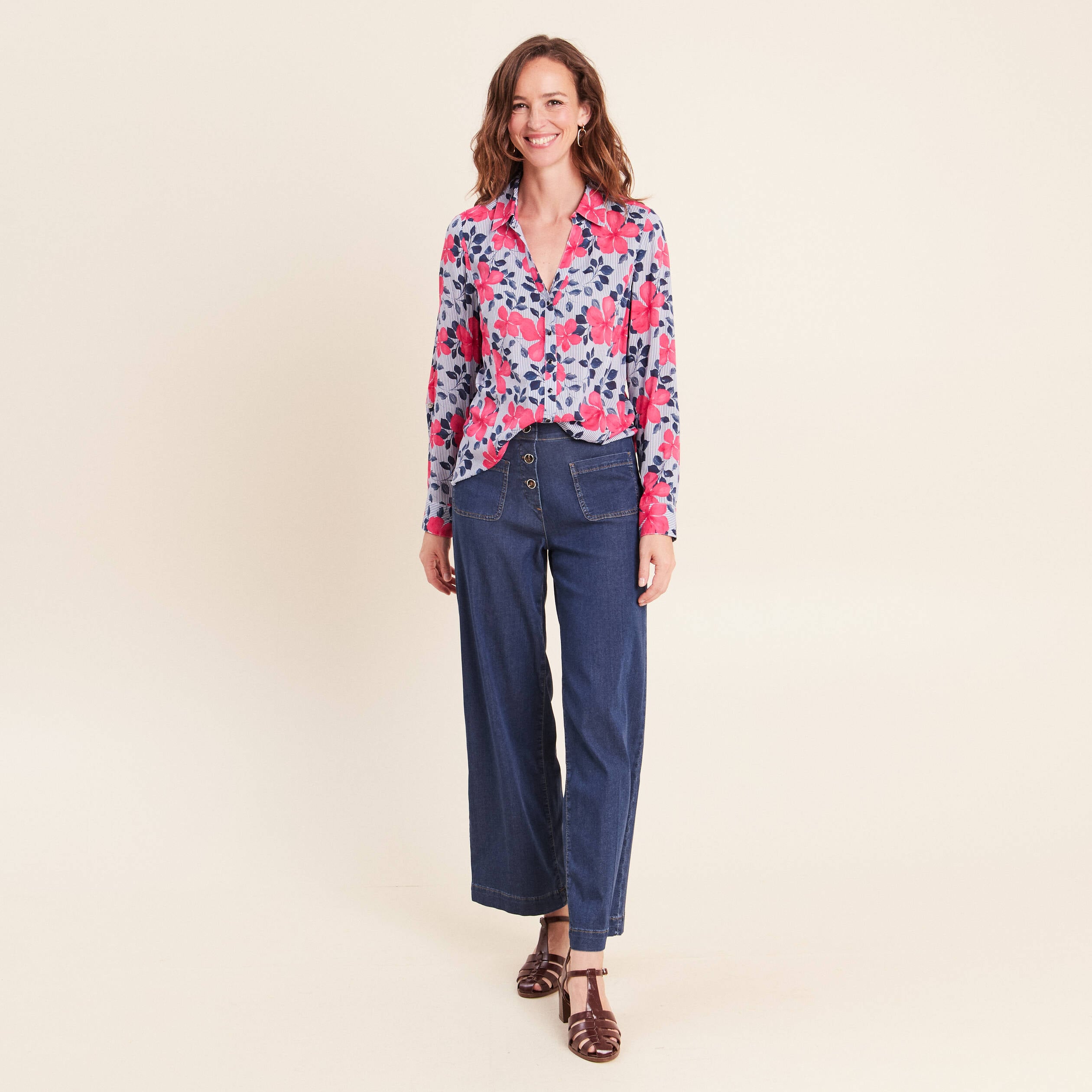 Chemise ajust&eacute;e manches longues bleu fonc&eacute; femme