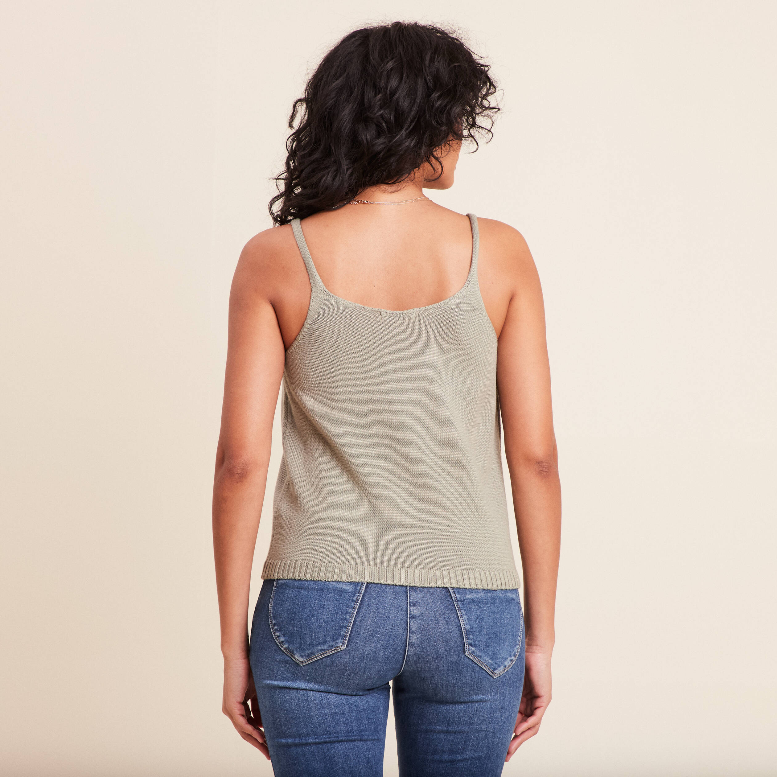 D&eacute;bardeur droit court col rond vert clair femme