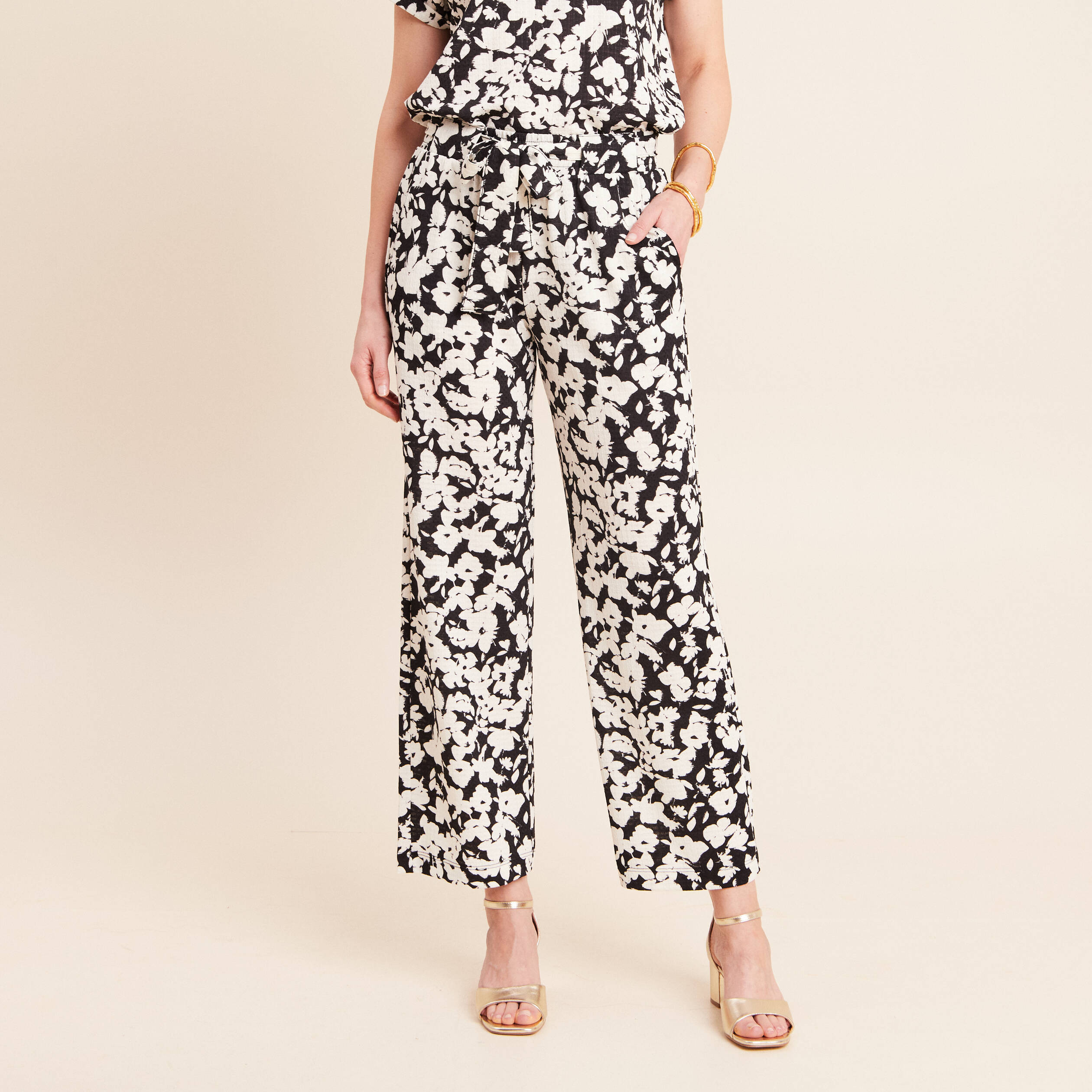 Pantalon coupe large 7/8&egrave;me taille haute noir femme
