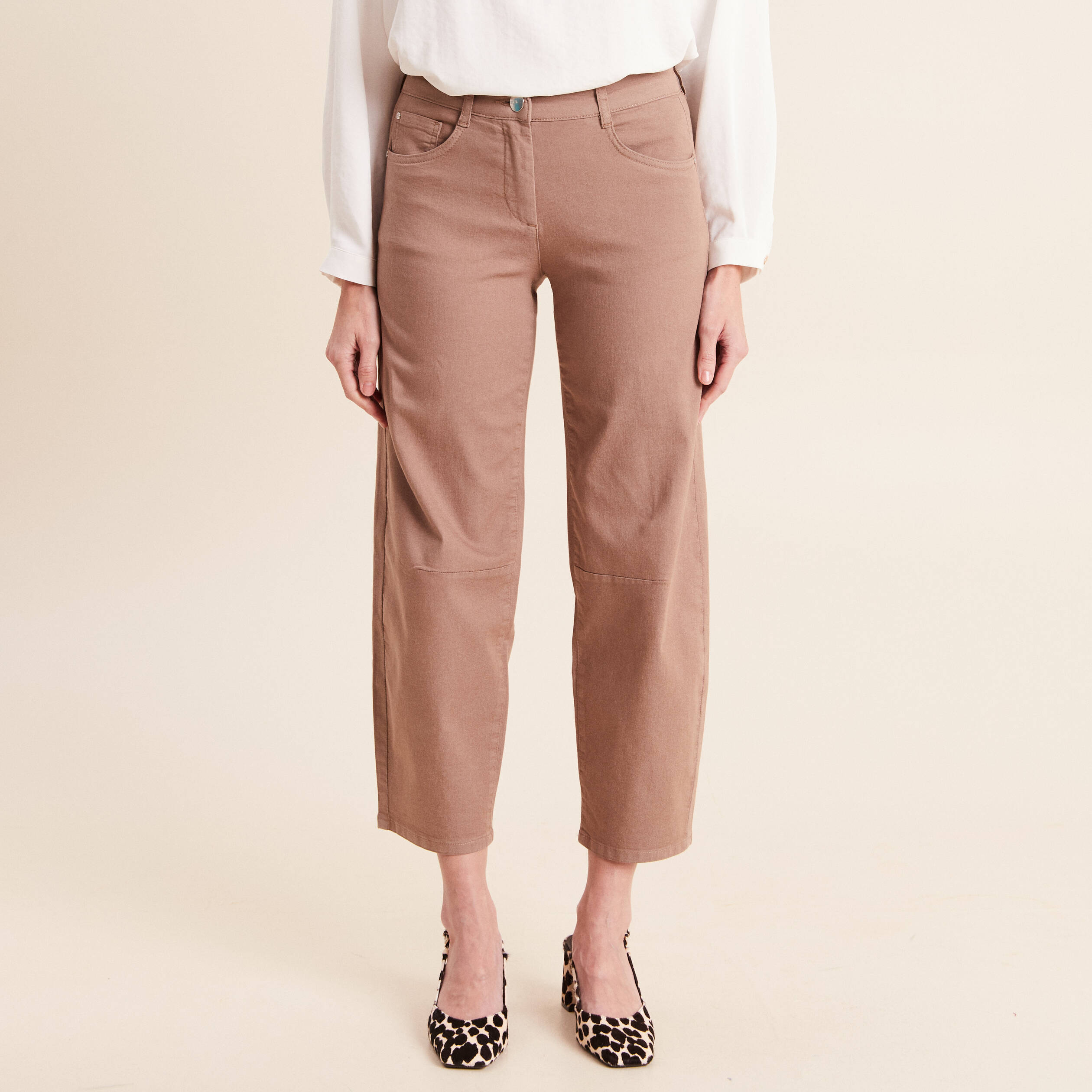 Pantalon magique Le L&eacute;ger coupe barrel taupe femme