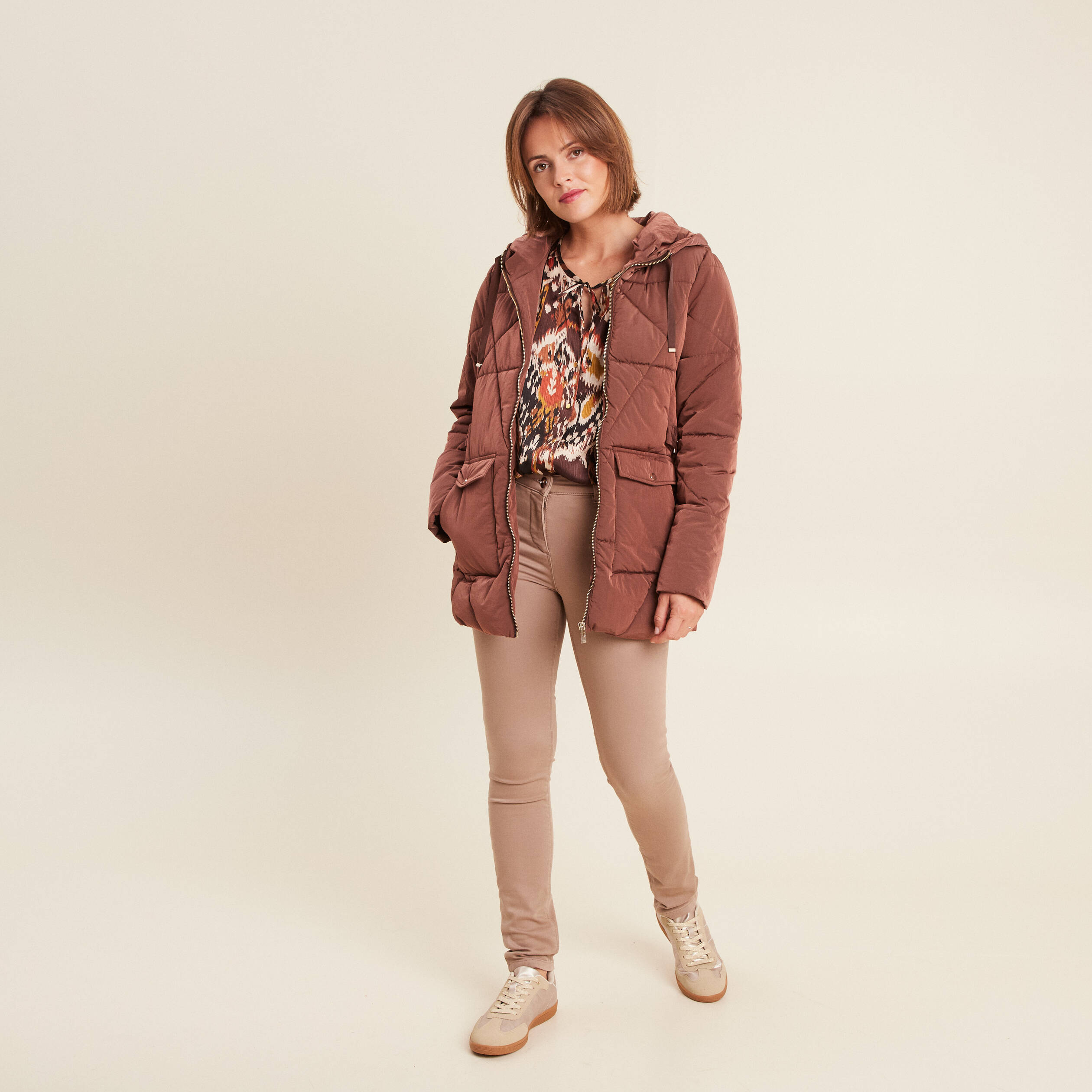 Doudoune cintr&eacute;e &agrave; capuche vieux rose femme