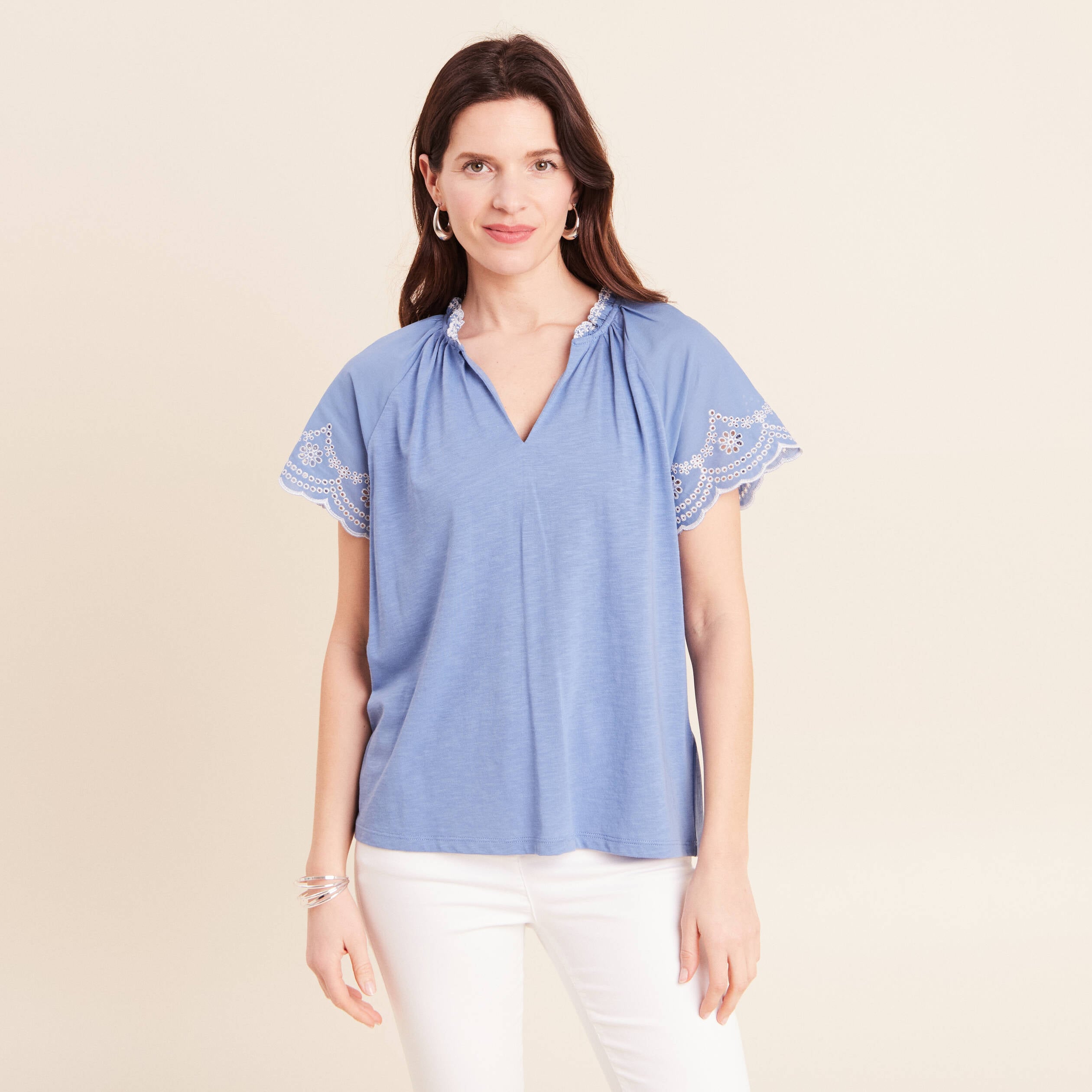 Blouse col tunisien manches courtes bleu ciel femme