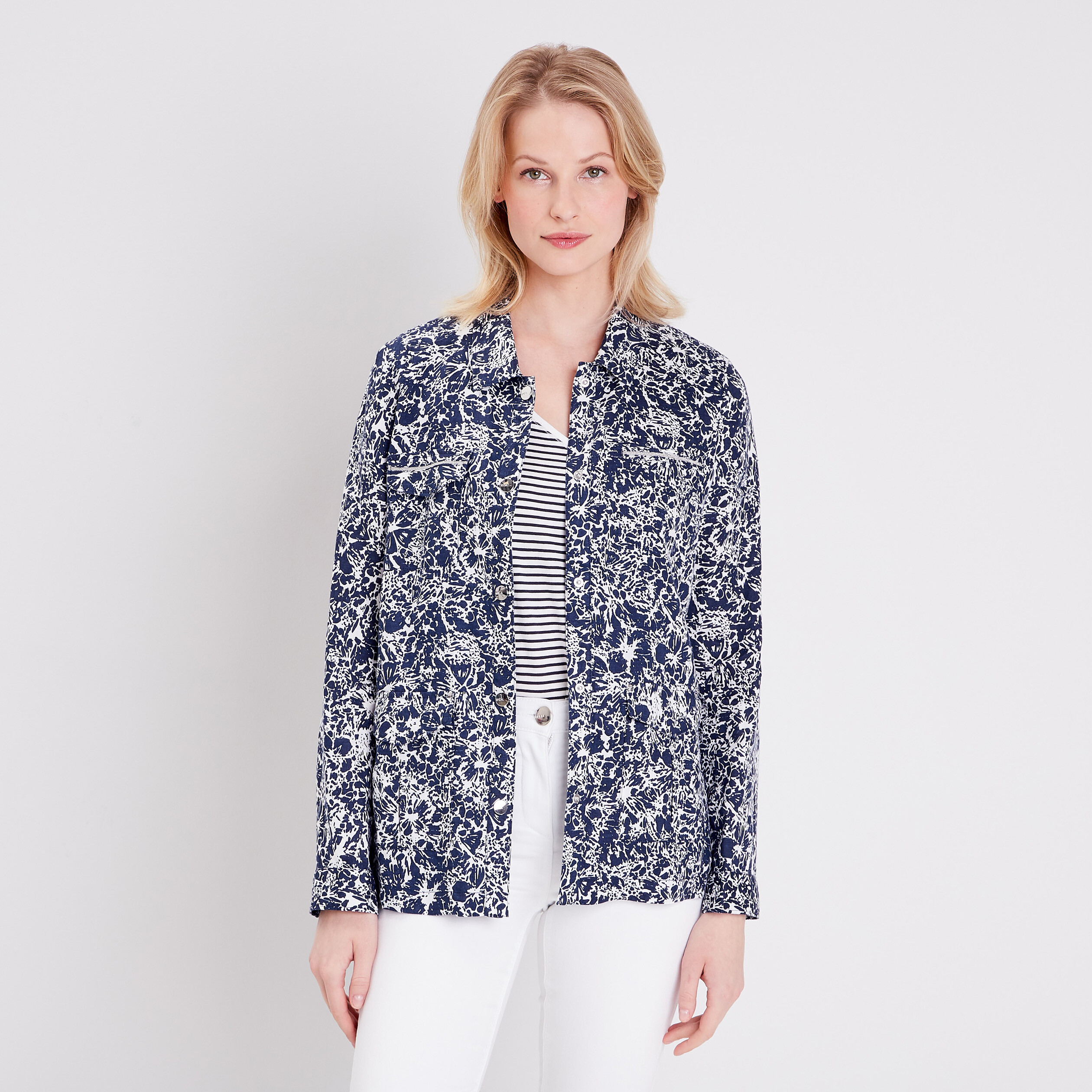 Veste droite boutonnée ecru femme