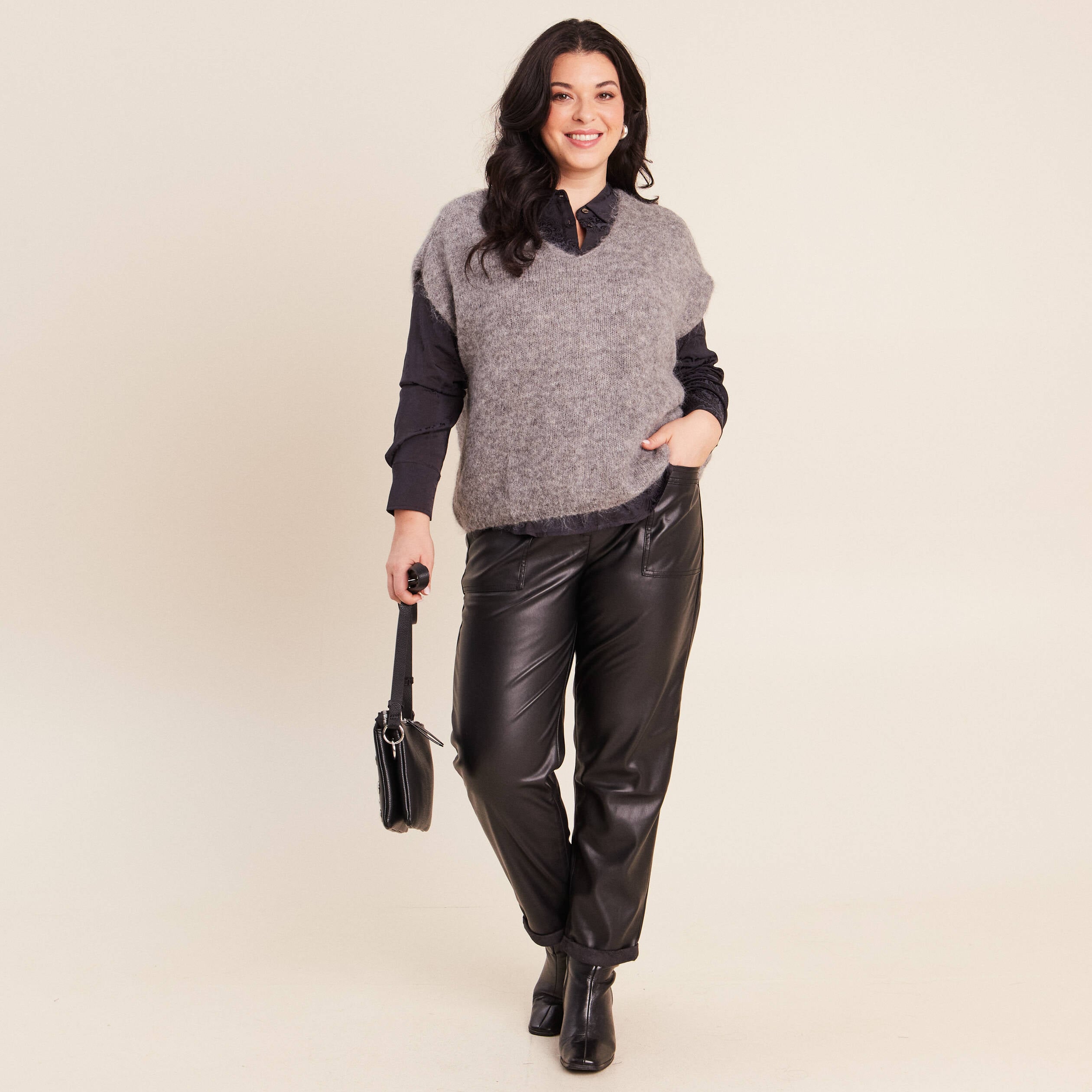 Pull sans manches gris fonc&eacute; femme