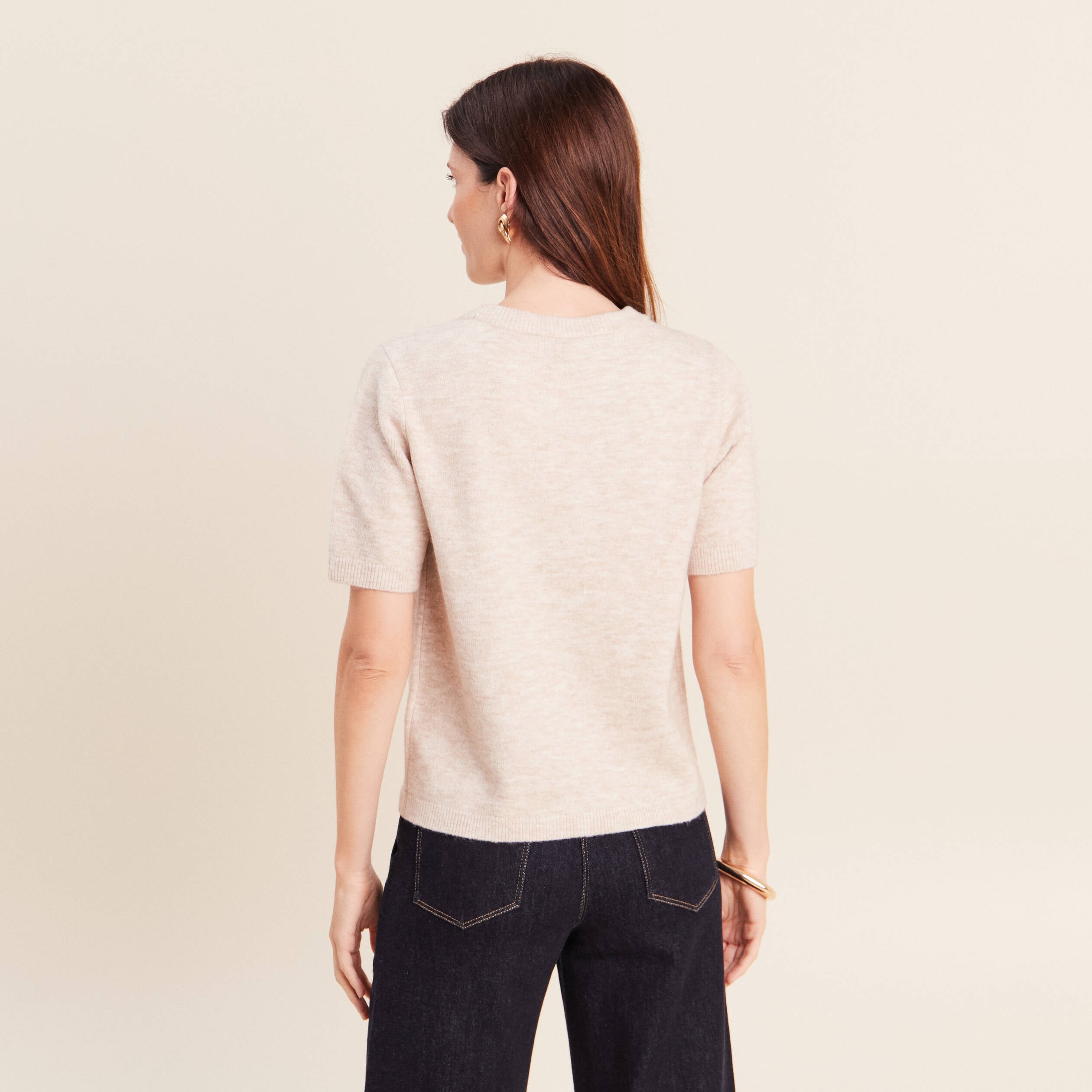 Pull manches courtes d&eacute;tails bijout&eacute;s beige femme