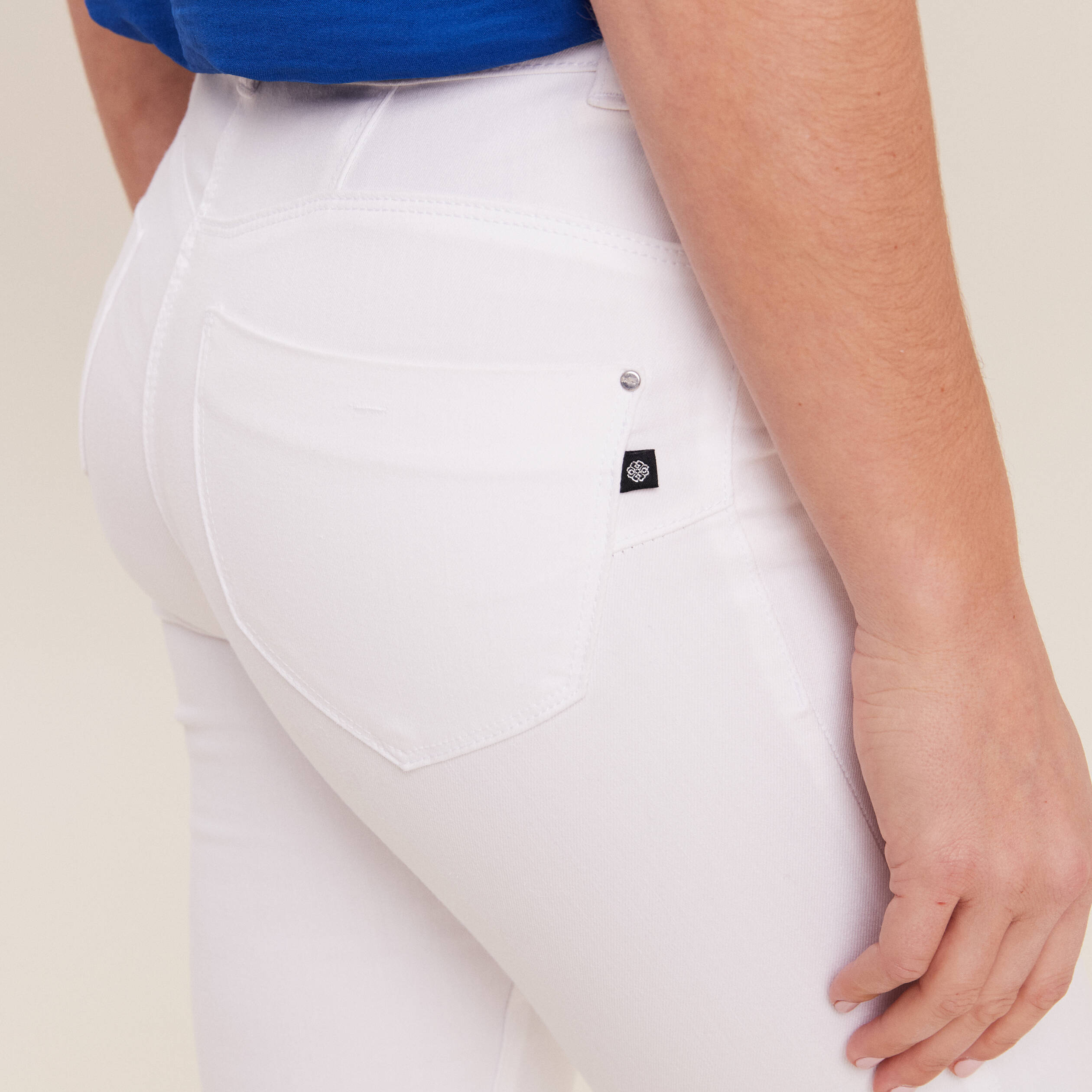 Jean ajusté taille standard 7/8ème blanc femme