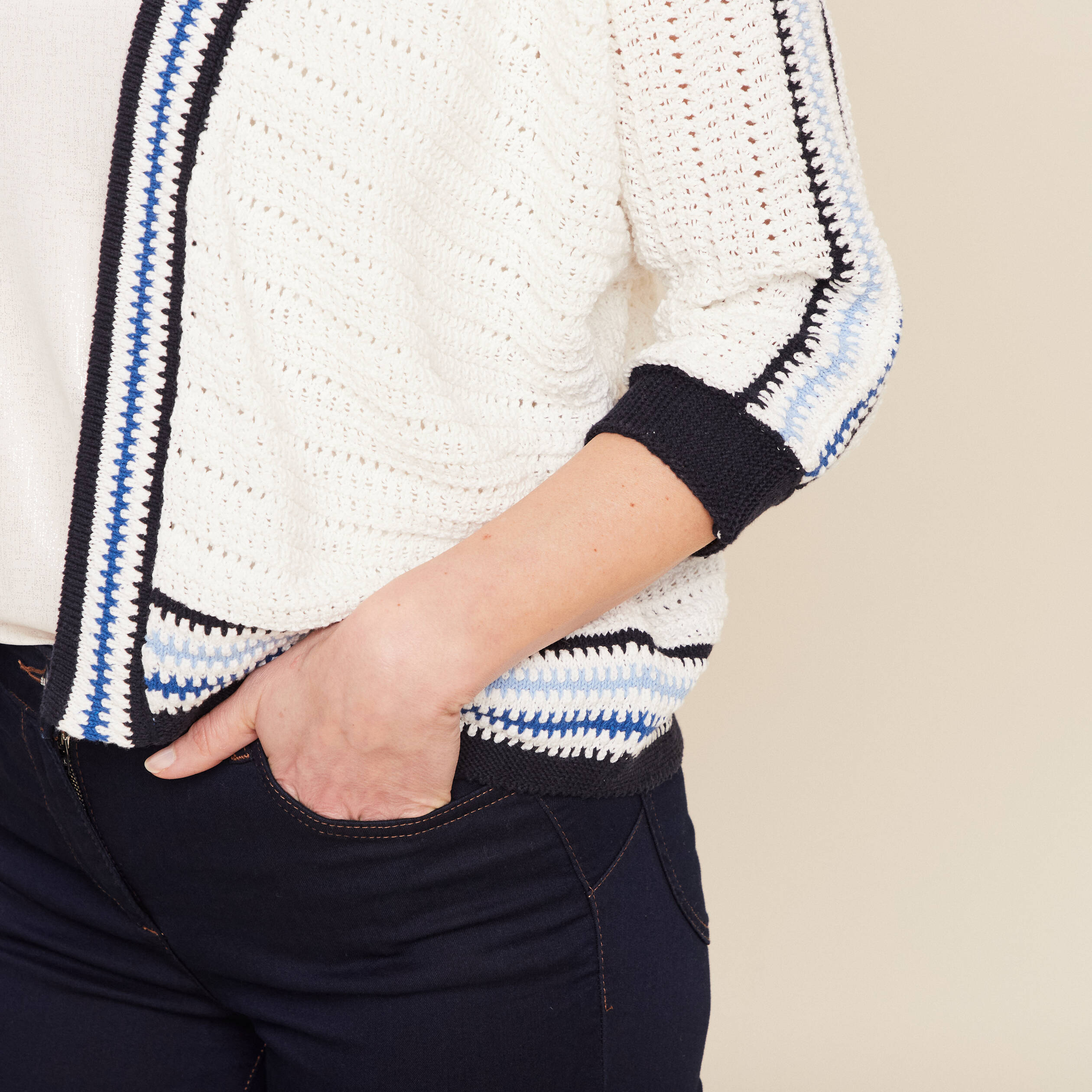 Gilet manches 3/4 ajouré ecru femme