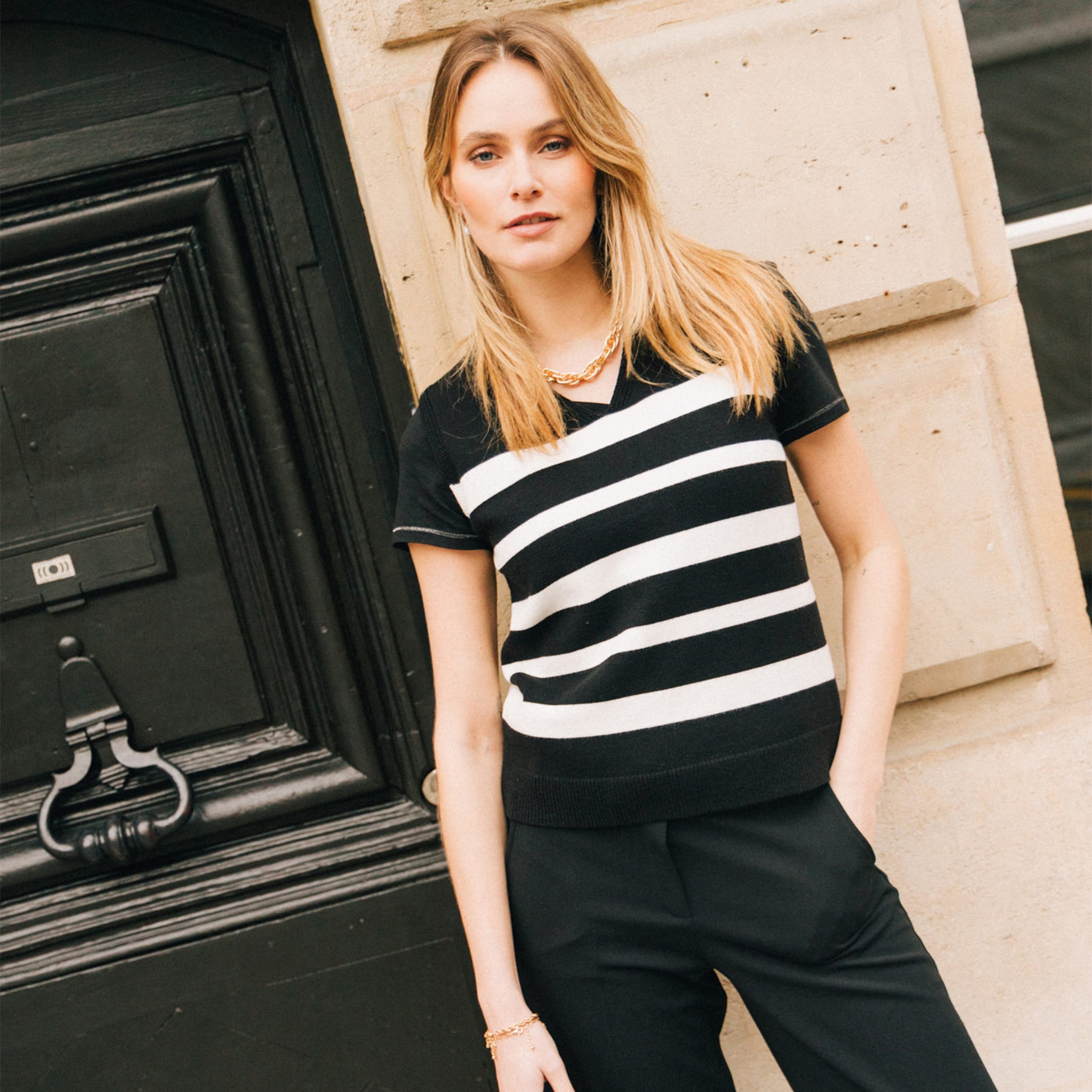 pull sans manches noir femme Pull sans manches noir femme