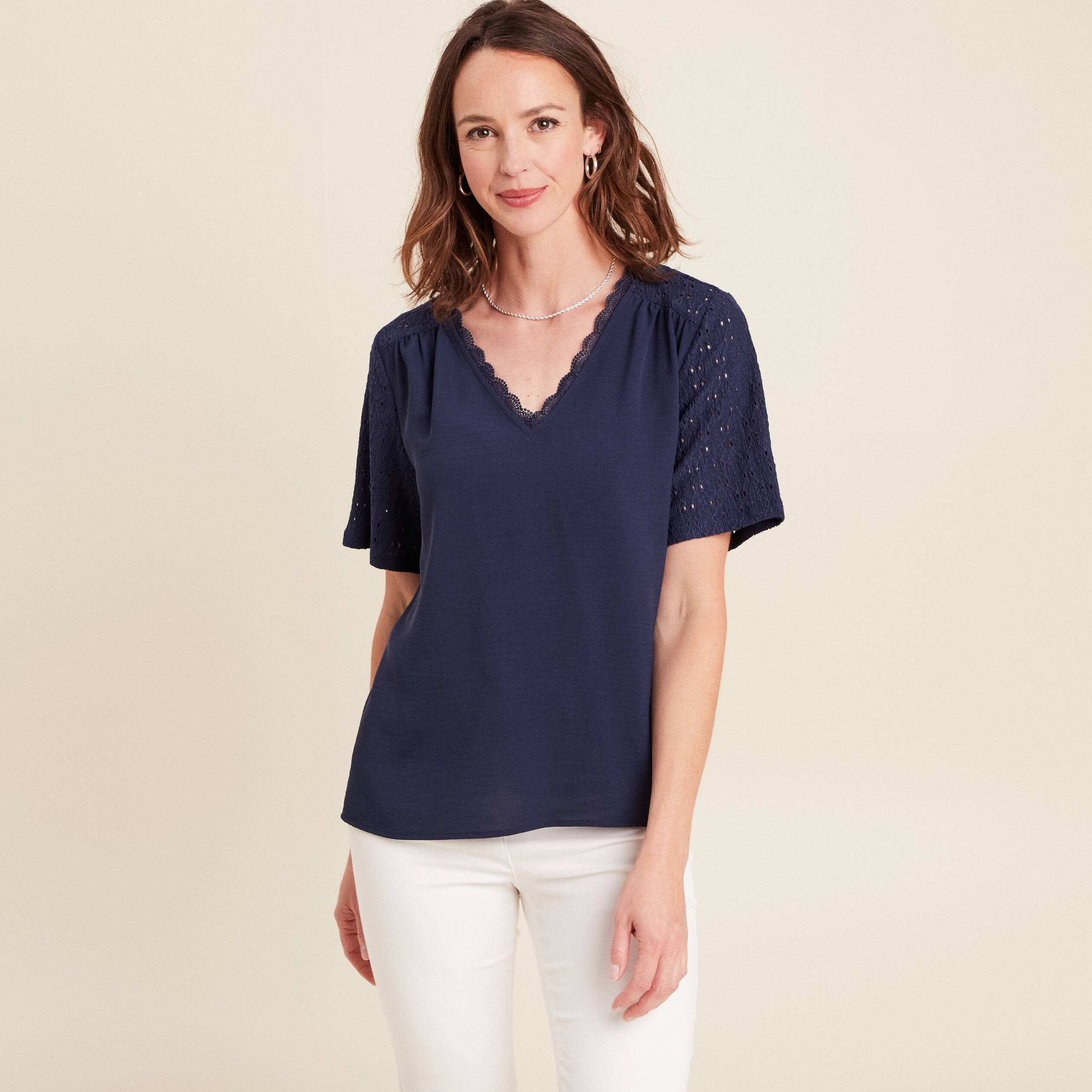 blouse col v manches courtes bleu marine femme Blouse col V manches courtes bleu marine femme