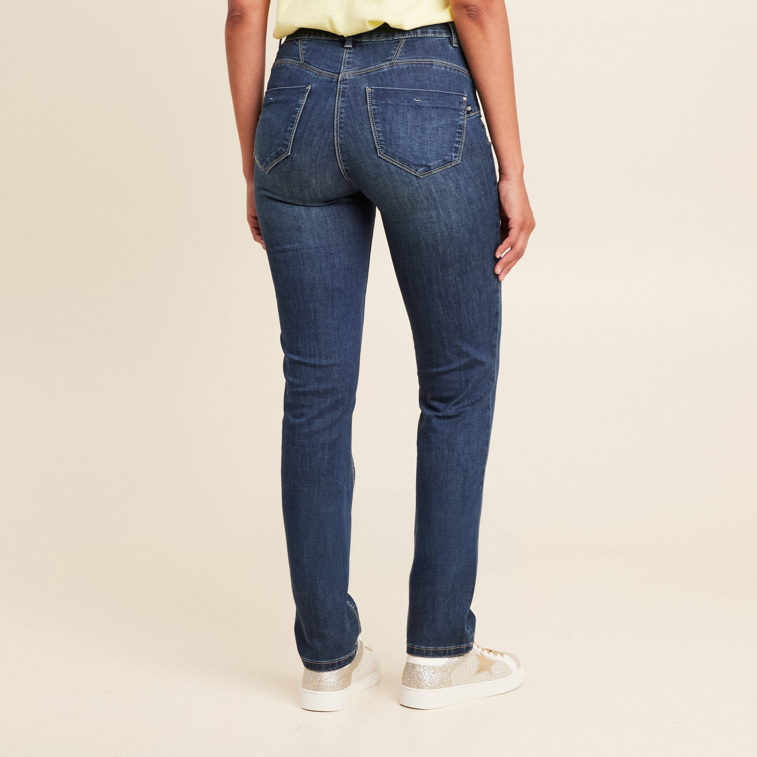 jean ajuste taille standard long denim brut femme Jean ajusté taille standard long denim brut femme