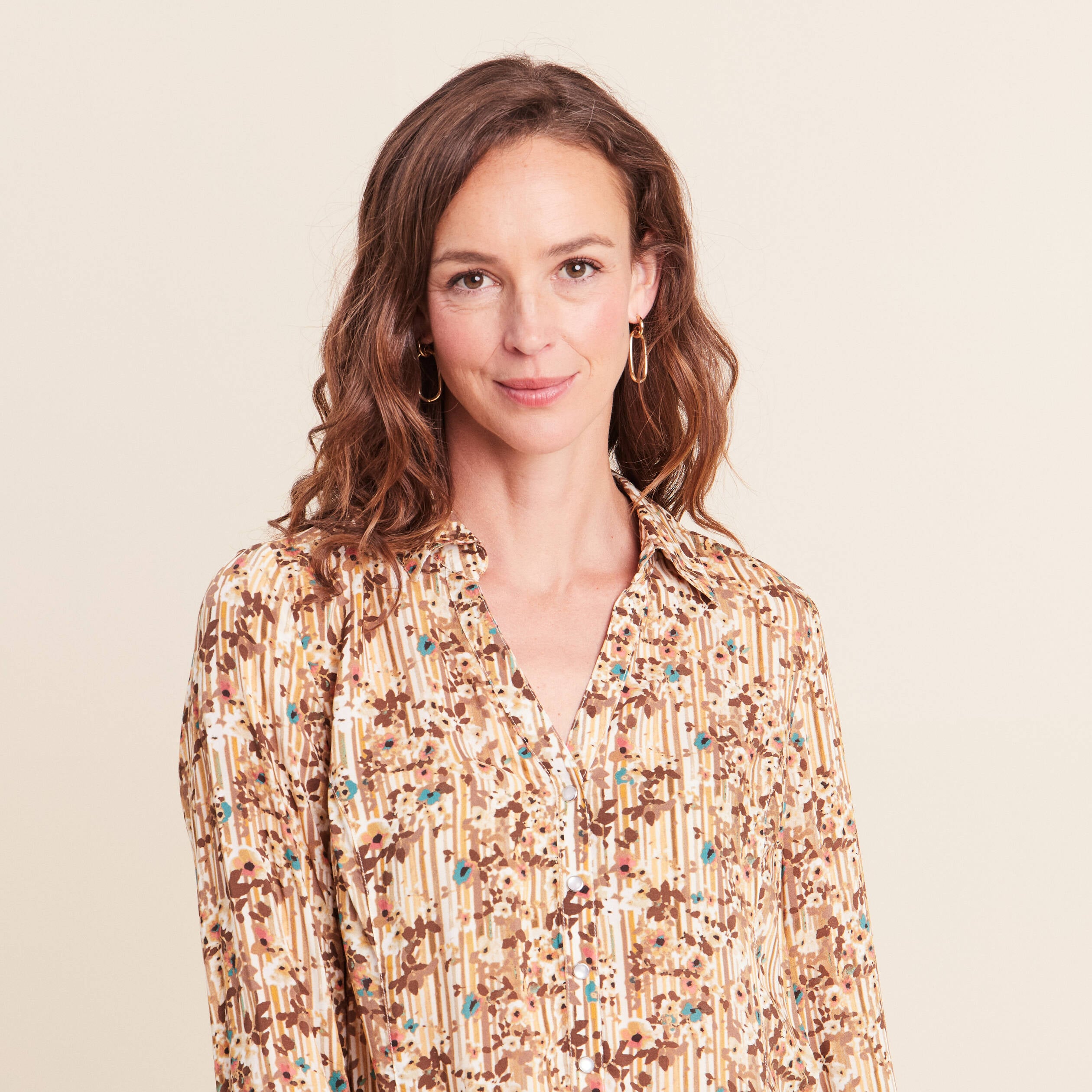 Chemise ajust&eacute;e manches longues marron femme