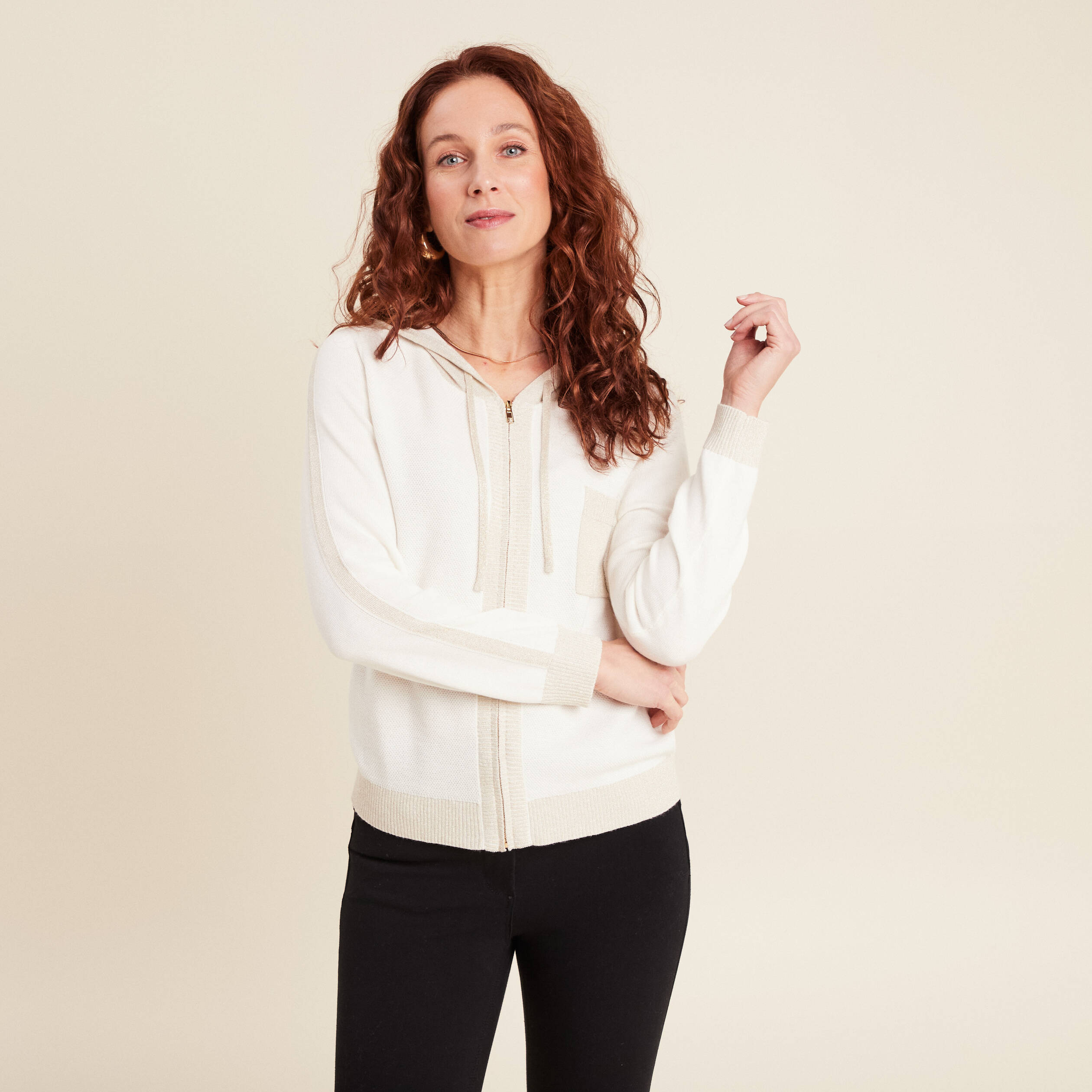 Gilet &agrave; capuche zipp&eacute; ecru femme