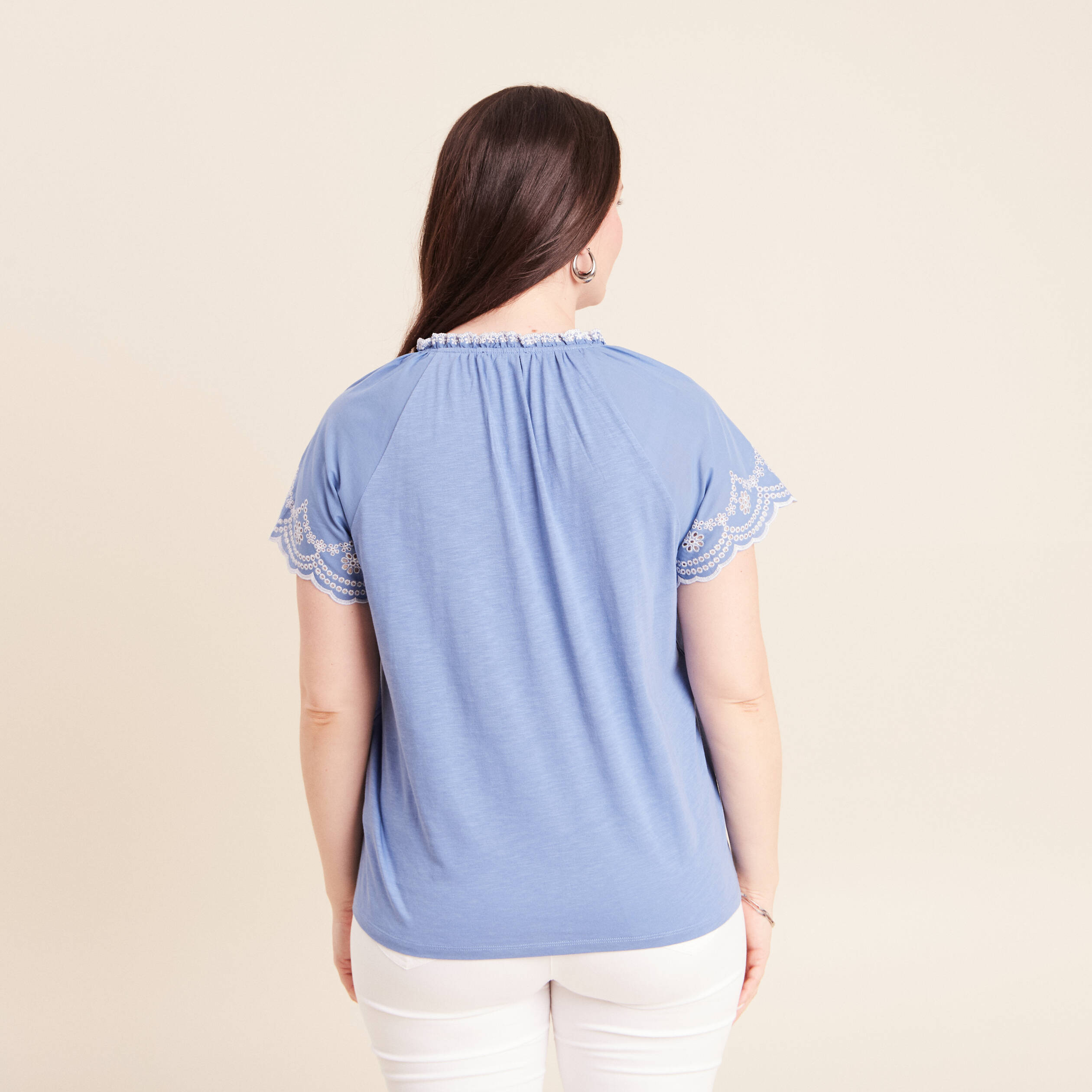Blouse col tunisien manches courtes bleu ciel femme