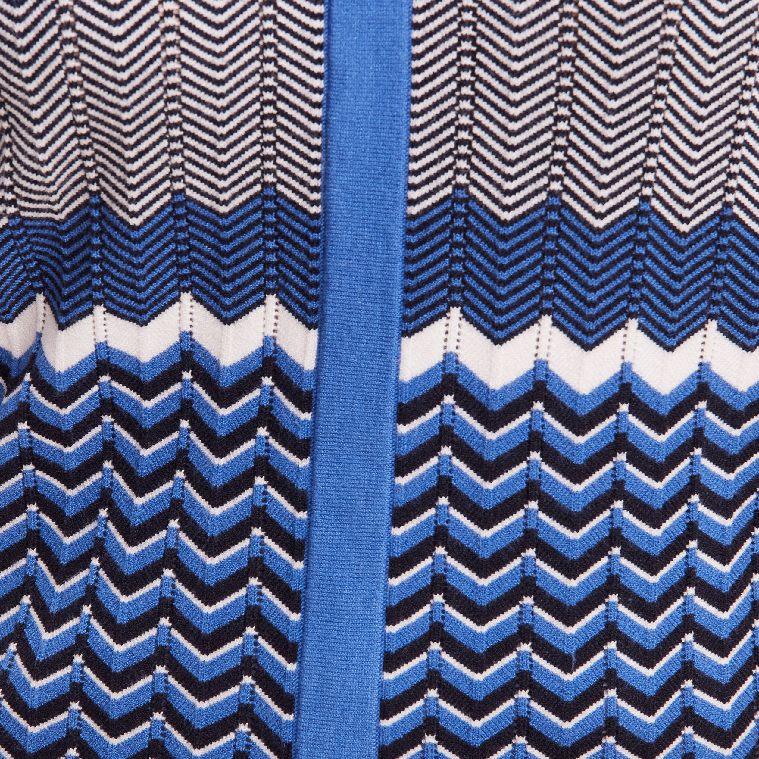 Pull &agrave; manches courtes bleu femme