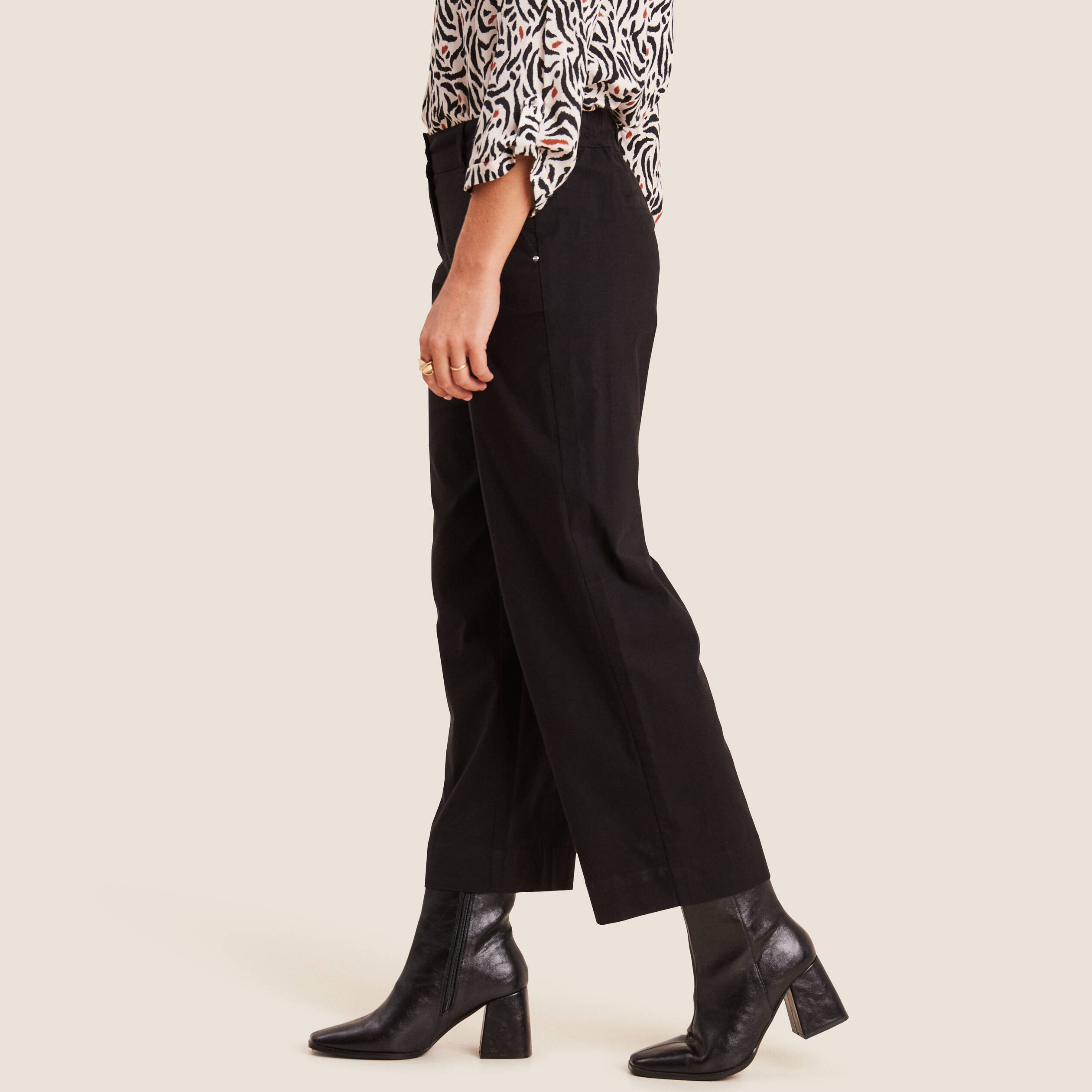 Pantalon large 7/8ème noir femme