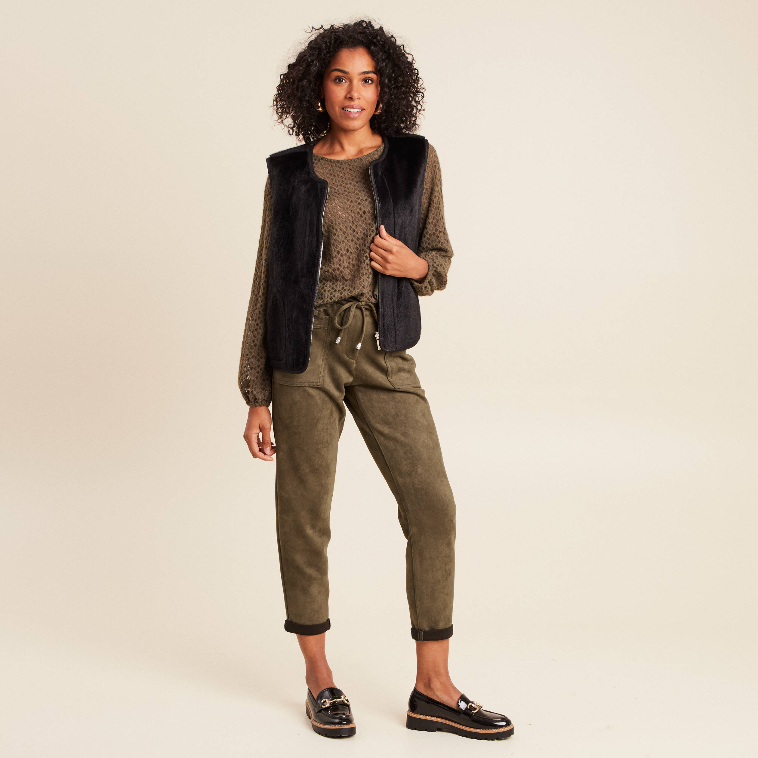 Pantalon coupe mom 7/8&egrave;me vert kaki femme