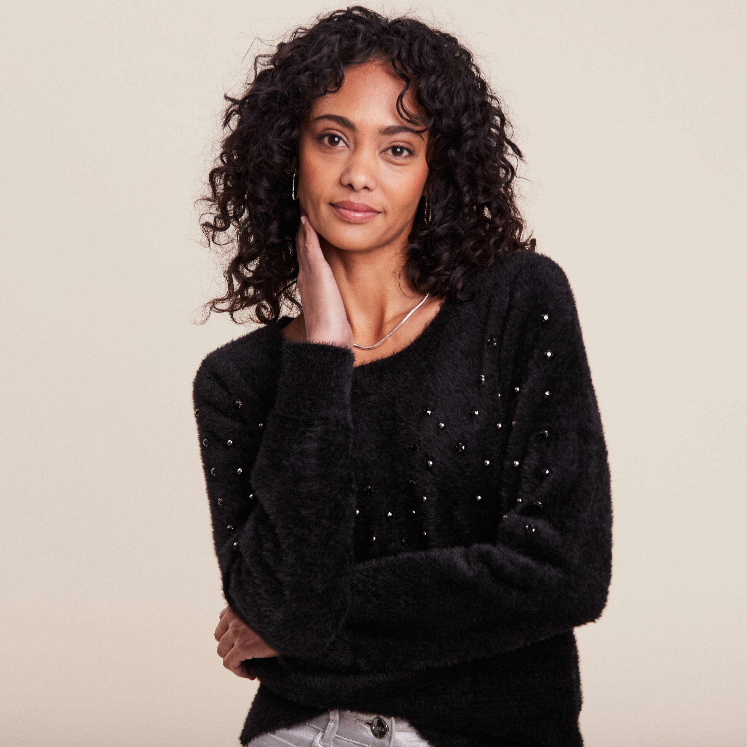 Pull manches longues strass noir femme