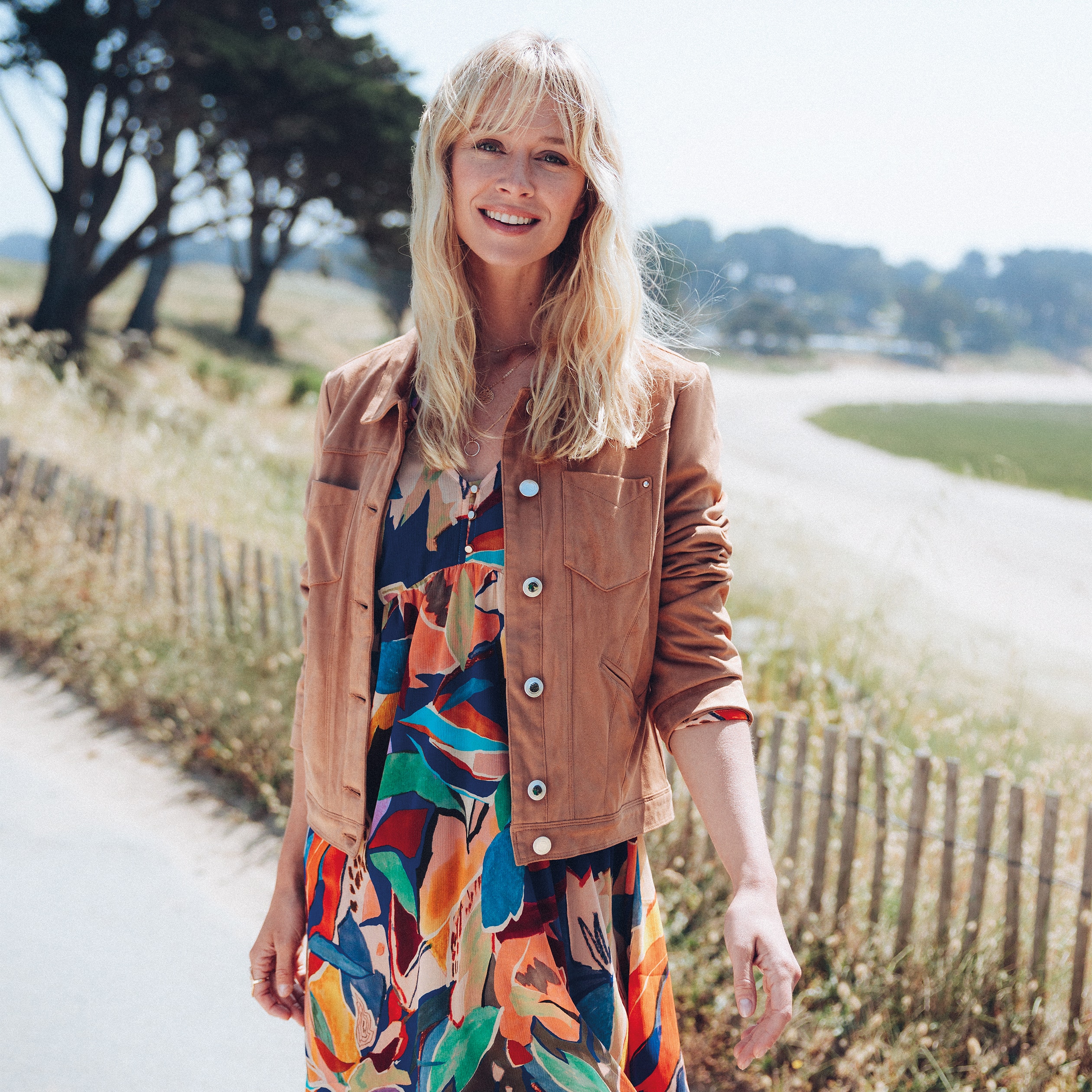 Veste droite suédine beige femme