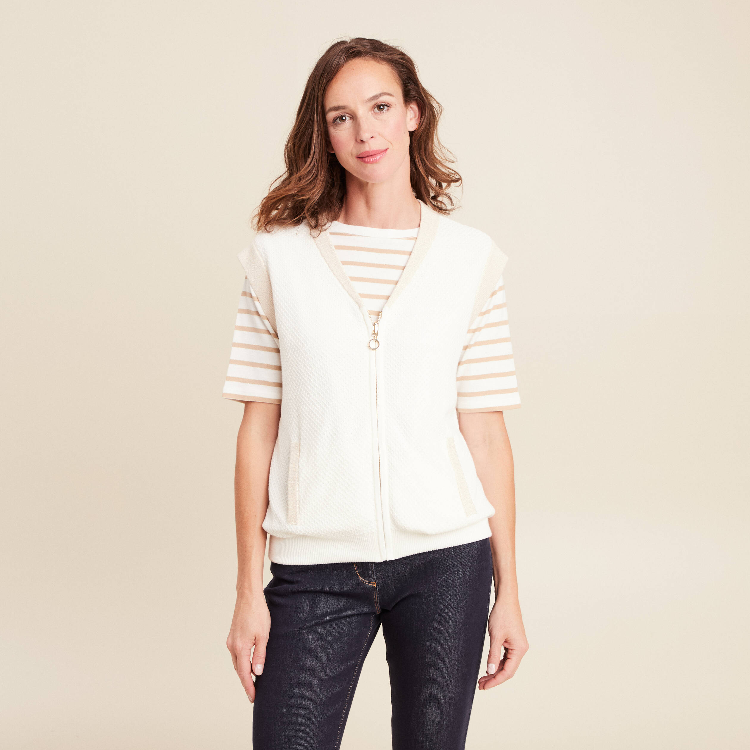 gilet reversible sans manches en coton ecru femme gilet réversible sans manches en coton ecru femme