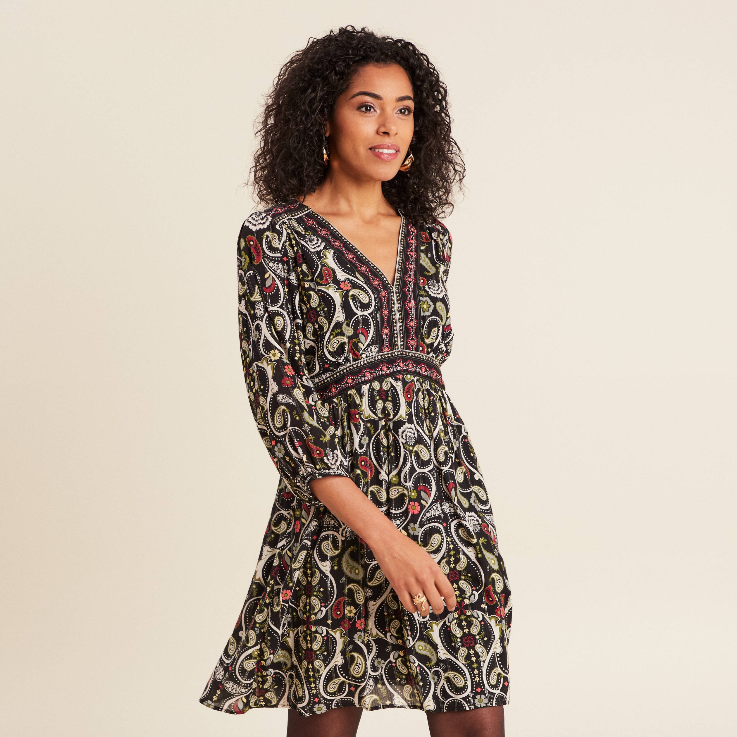 robe evasee fluide noir femme Robe évasée fluide noir femme