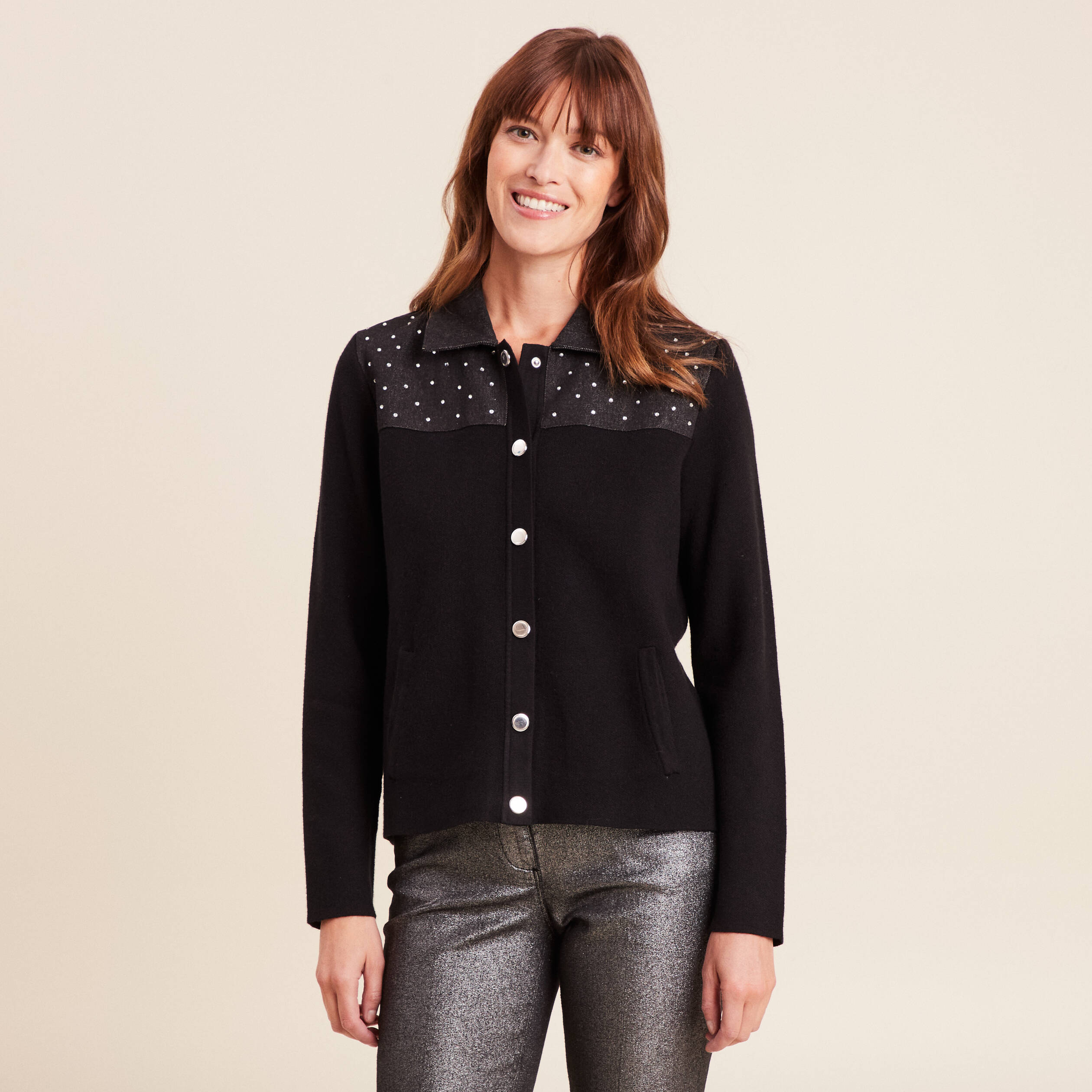 Gilet col rond manches longues strass noir femme