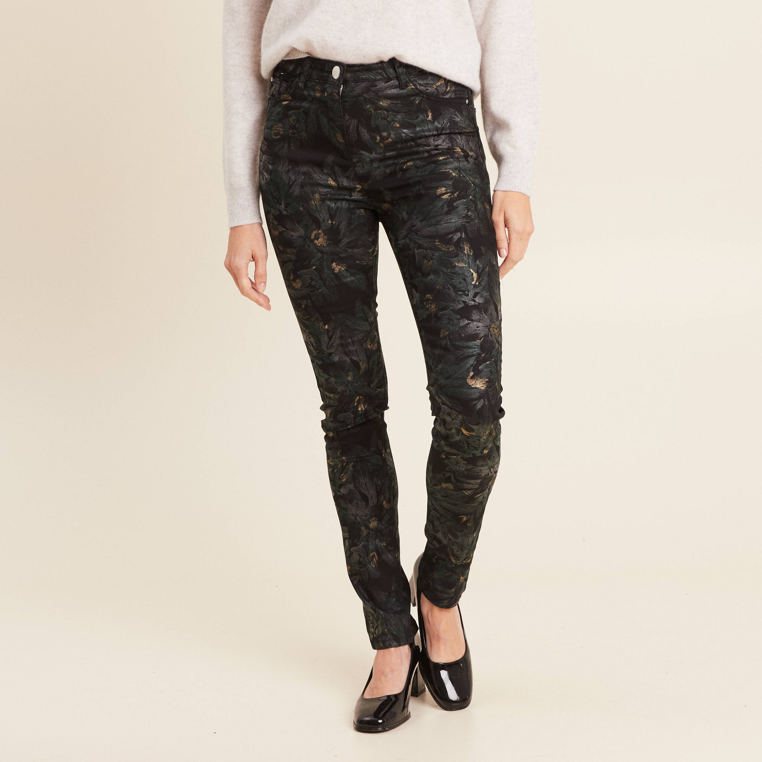 Pantalon ajusté noir femme