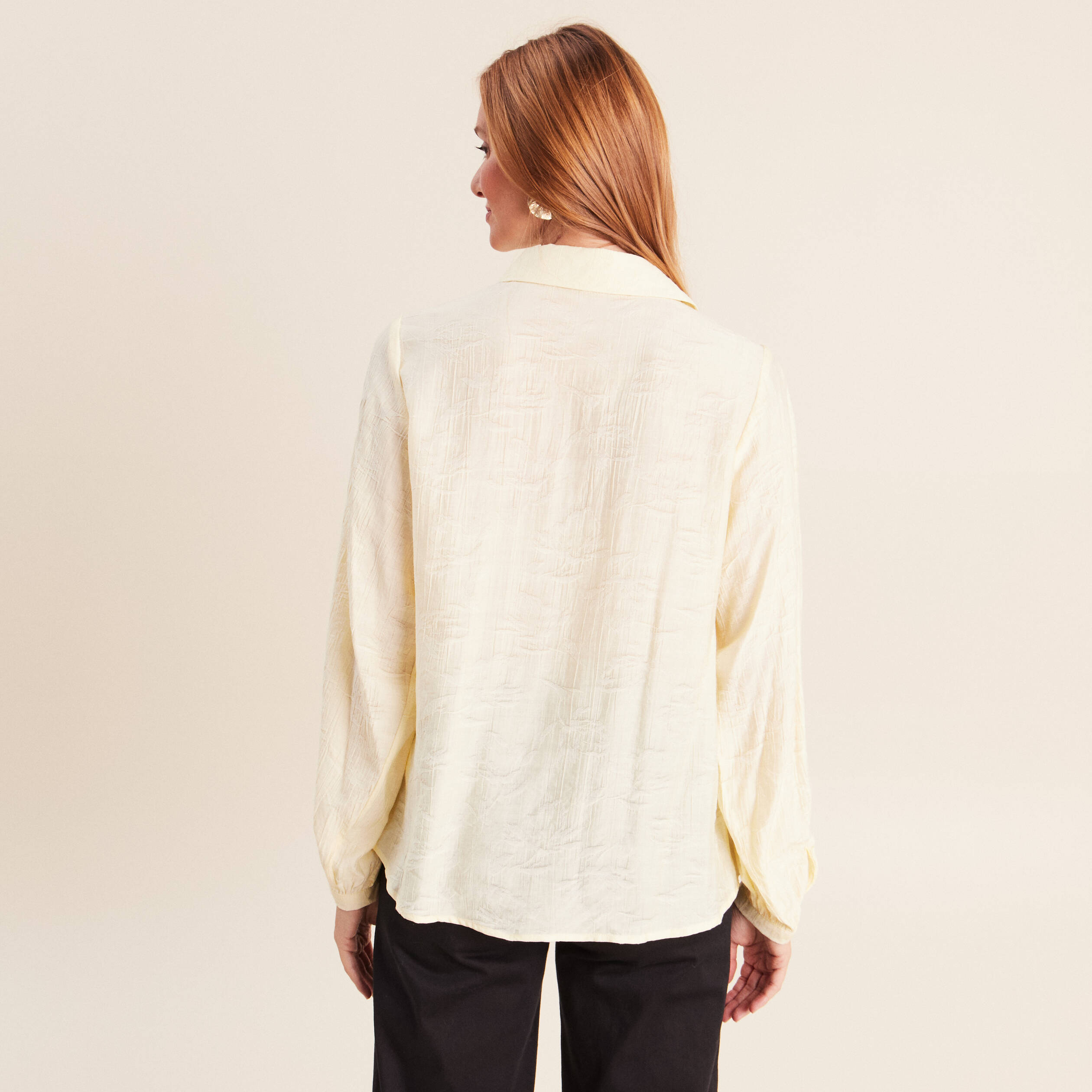 Chemise fluide manches longues jaune pastel femme