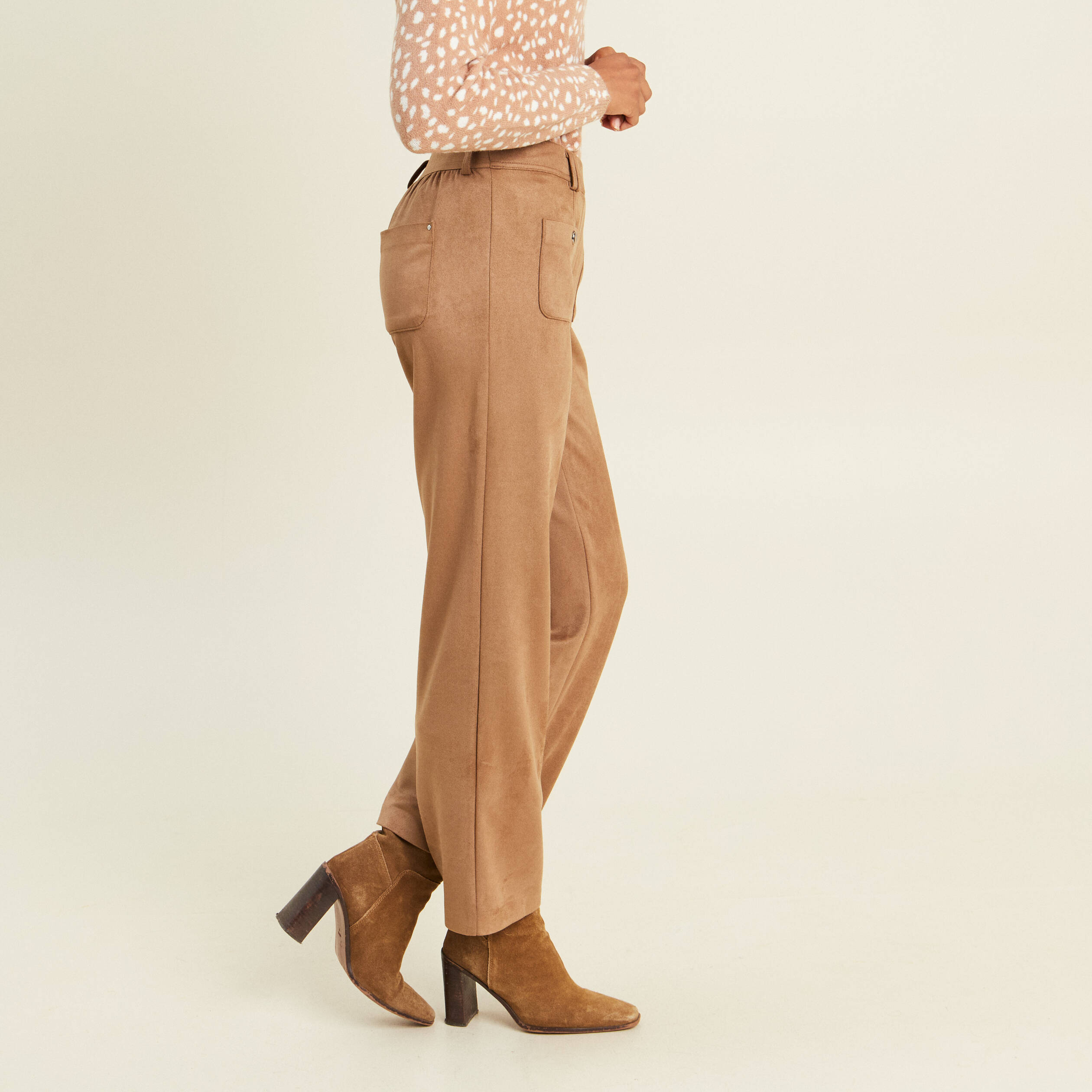 Pantalon aspect daim marron femme