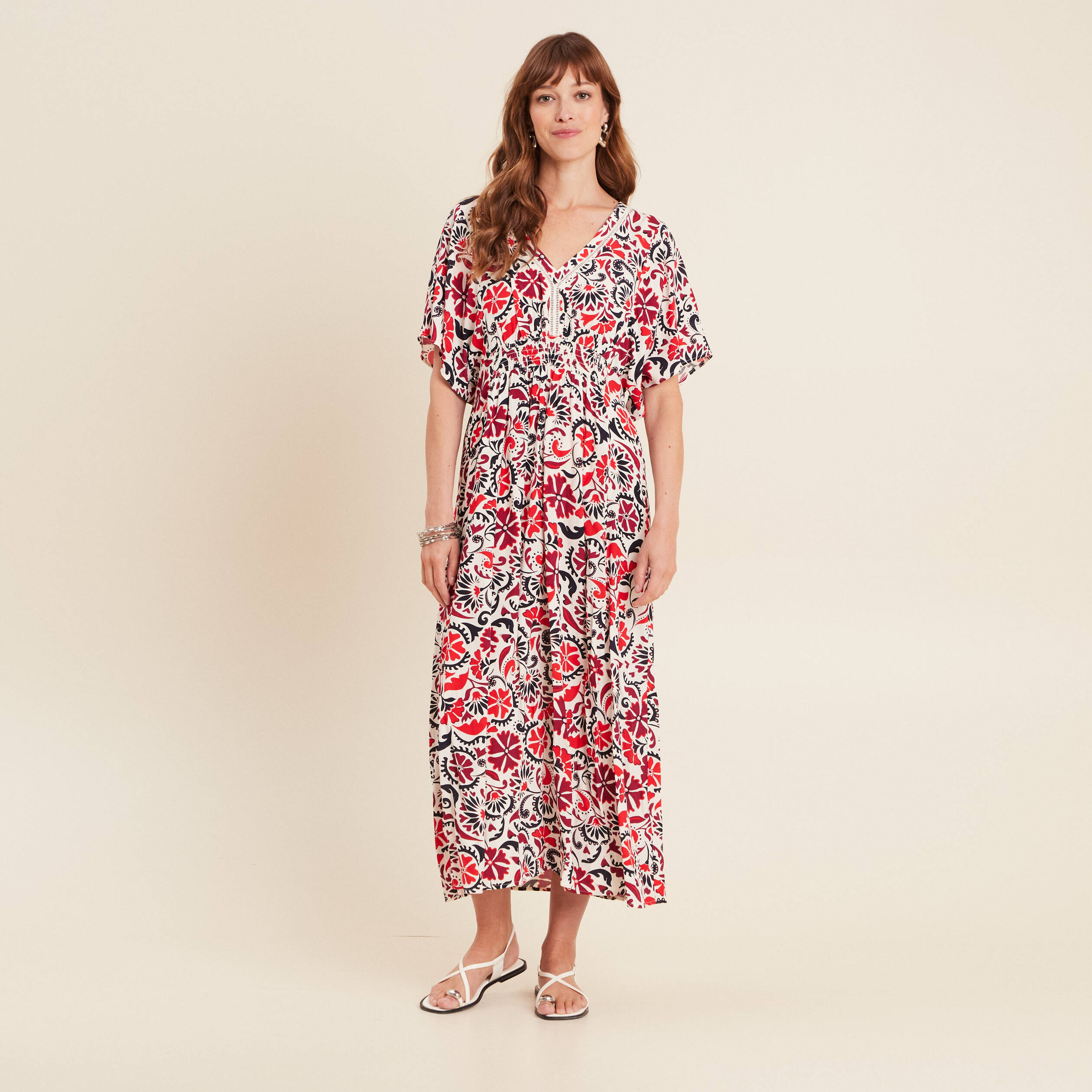 robe longue evasee col en v blanc femme Robe longue évasée col en V blanc femme