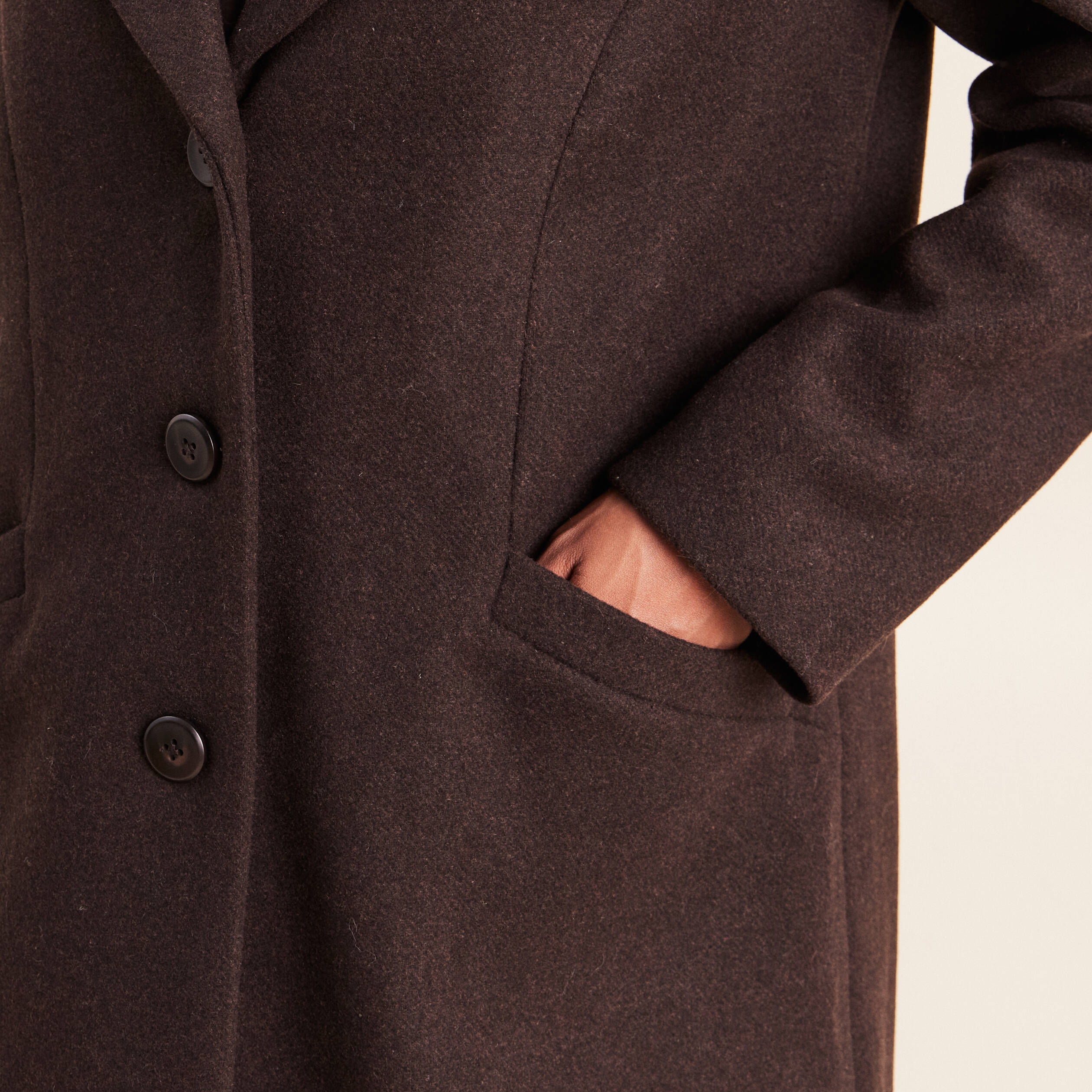 Manteau ajust&eacute; capuche amovible marron fonc&eacute; femme