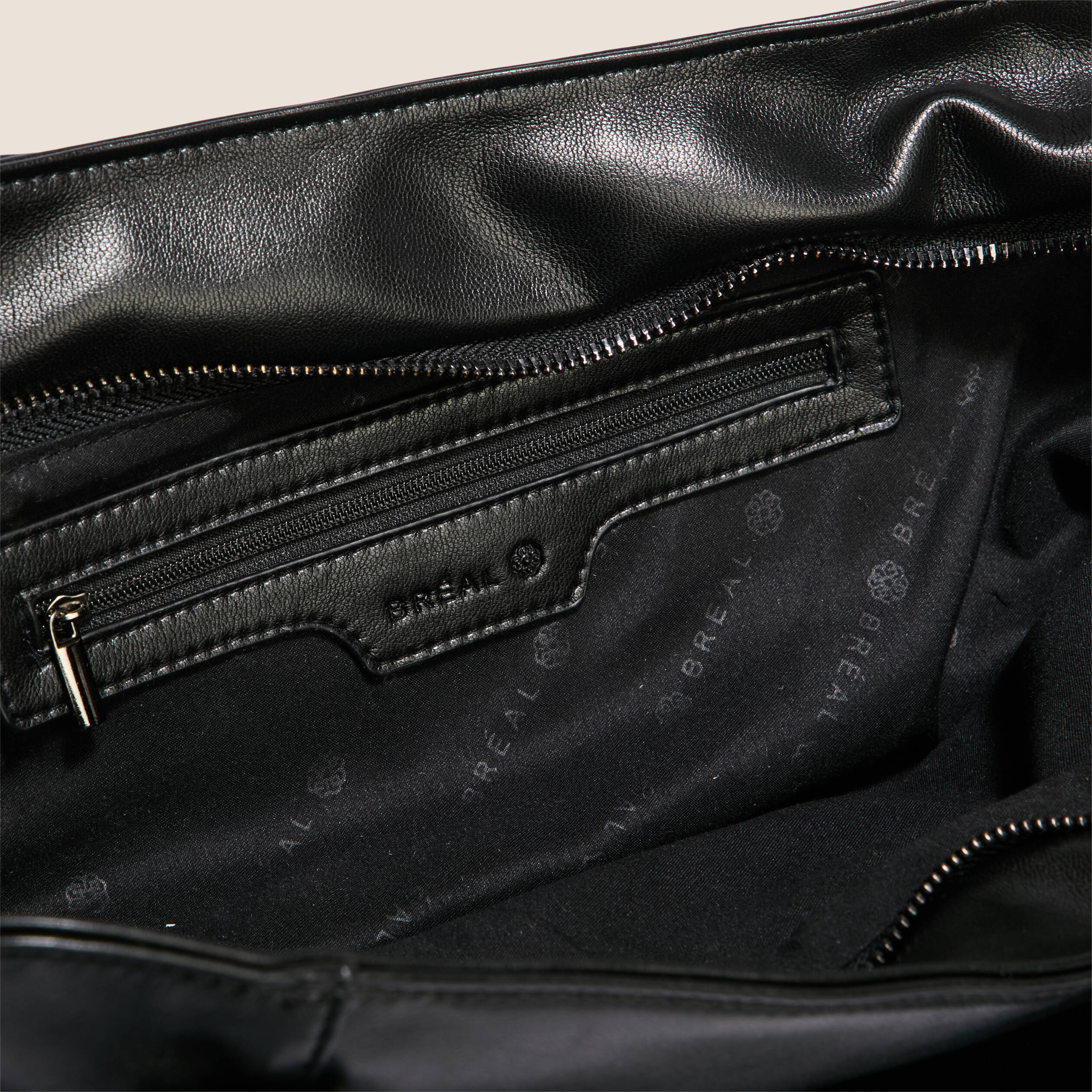 Sac cabas détails cloutés noir femme