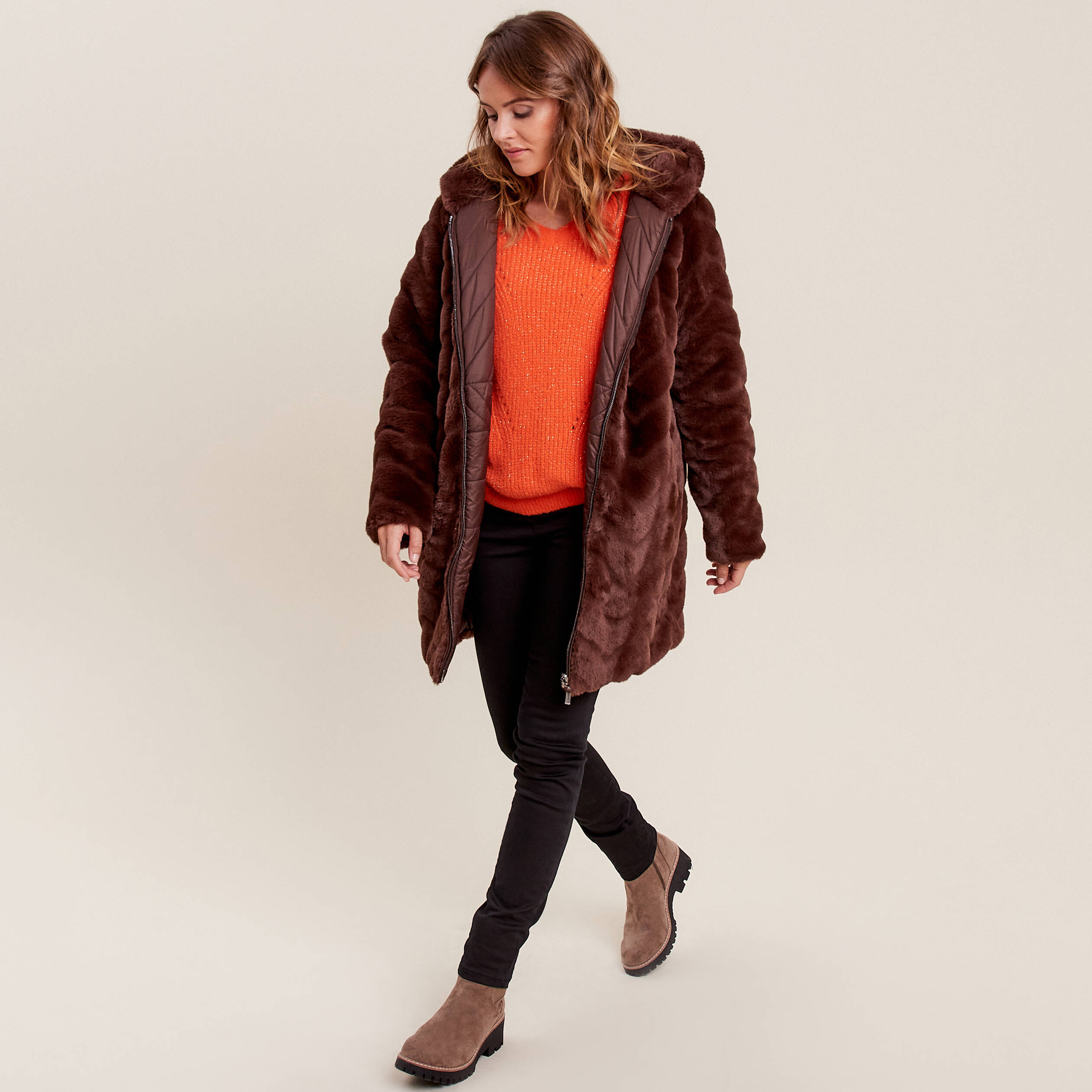 Manteau fausse fourrure réversible marron foncé femme