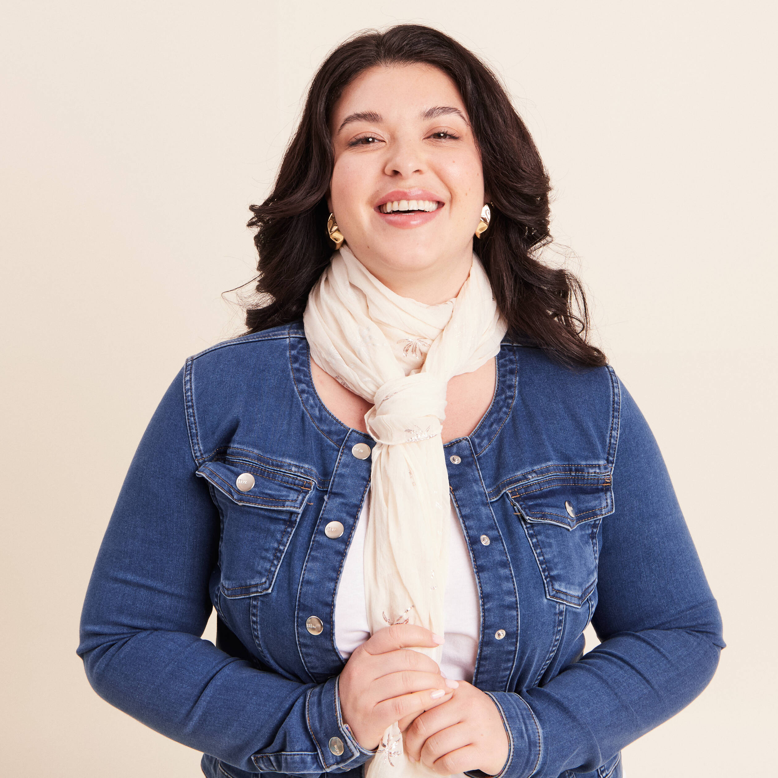 Foulard effet froiss&eacute; ivoire femme