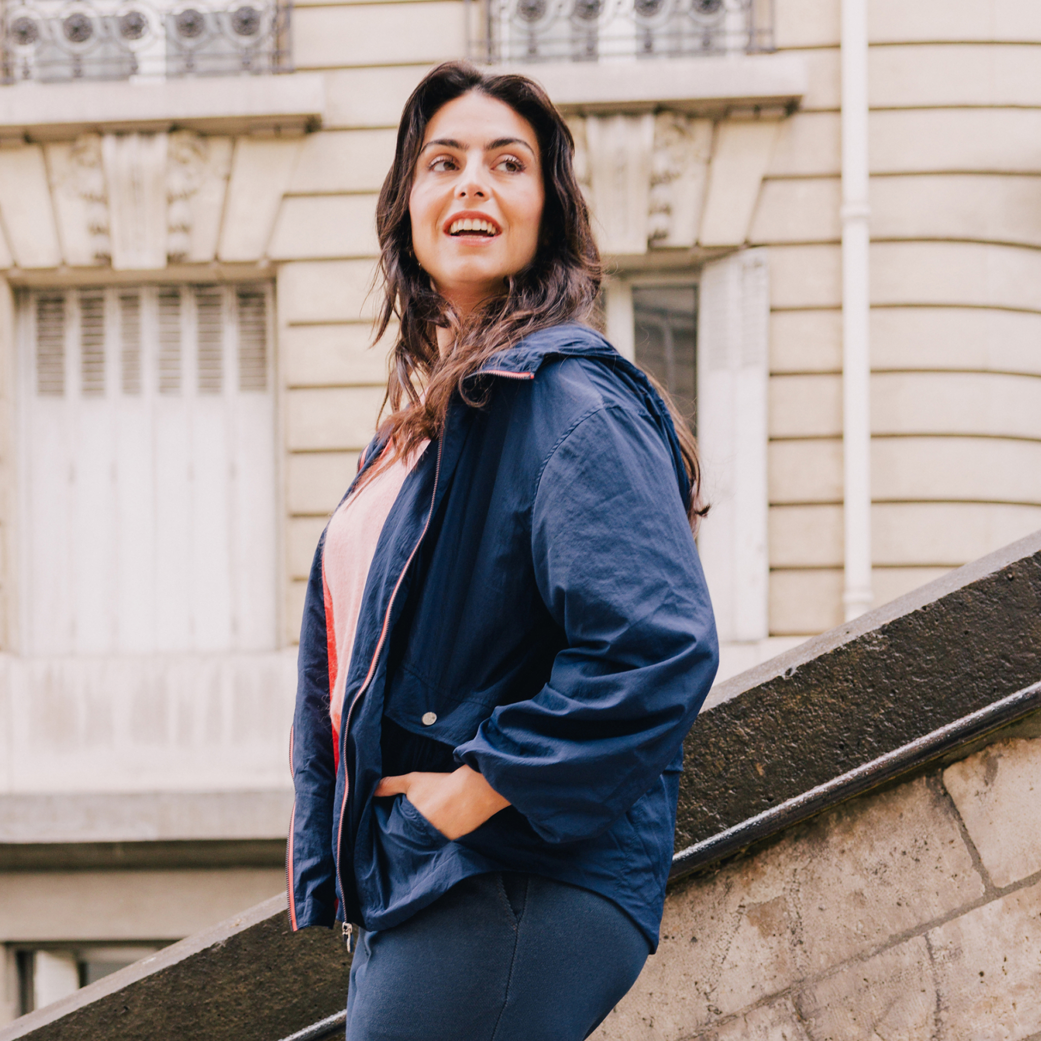 Parka ample doubl&eacute;e avec capuche bleu marine femme
