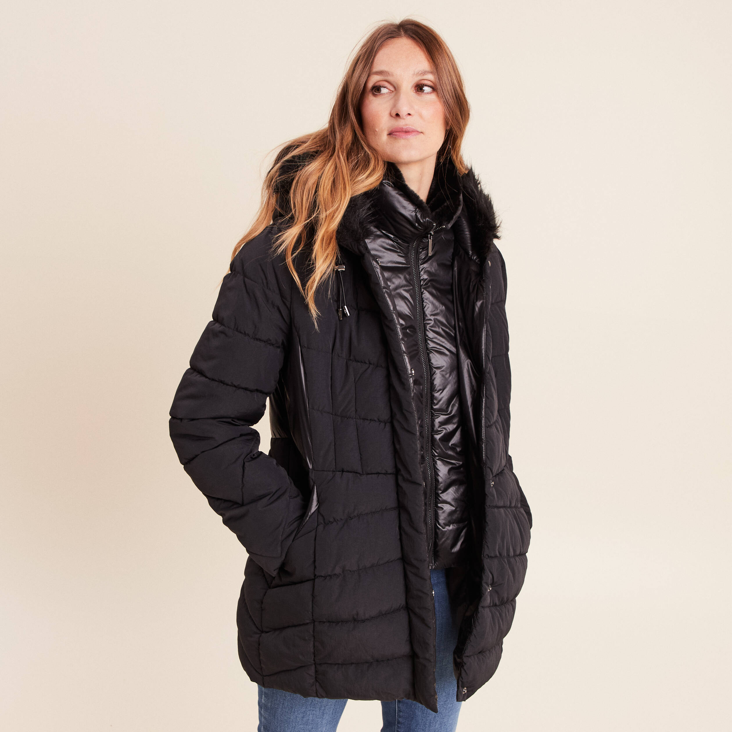 Doudoune déperlante cintrée à capuche noir femme Bréal