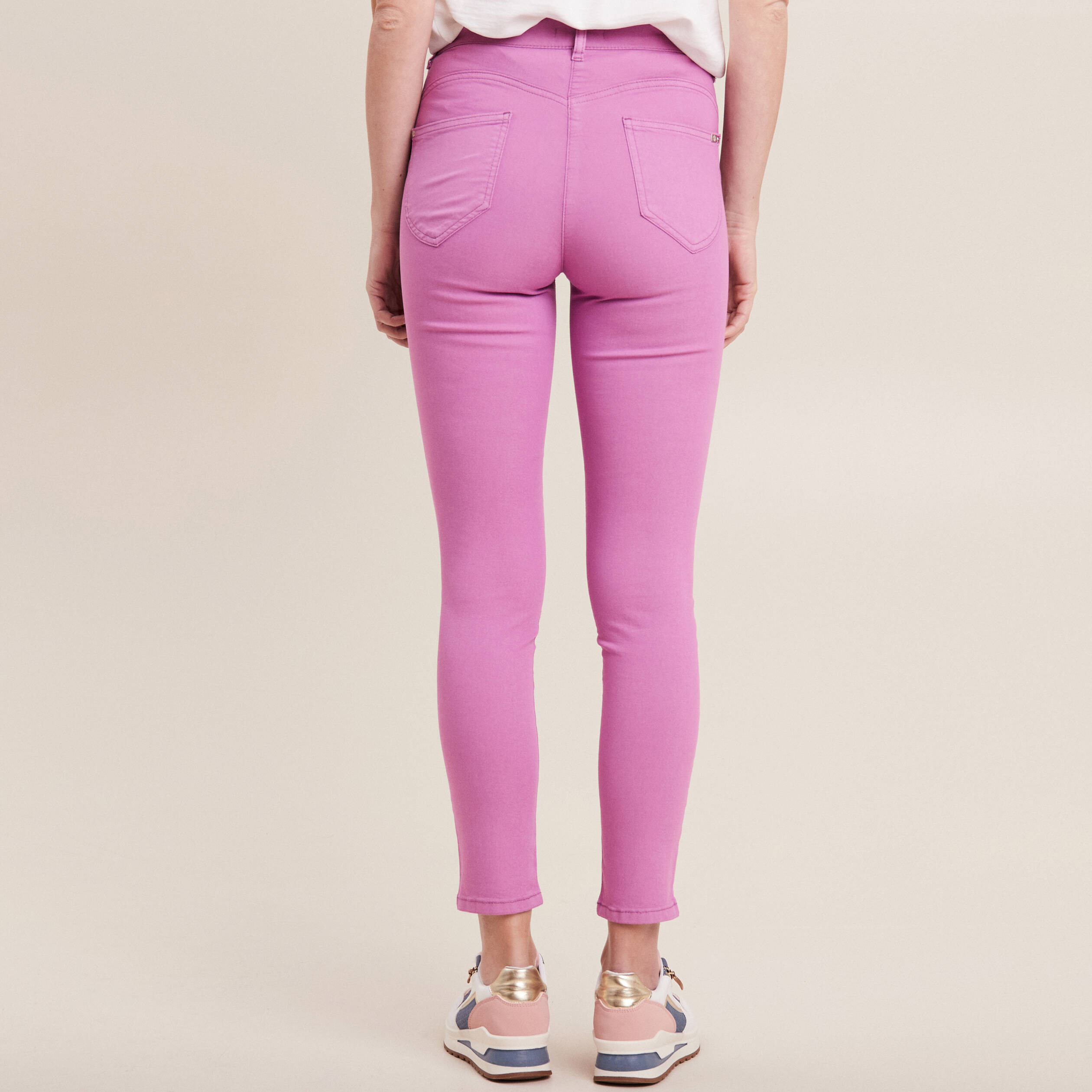 Pantalon magique Le L&eacute;ger coupe ajust&eacute;e mauve femme