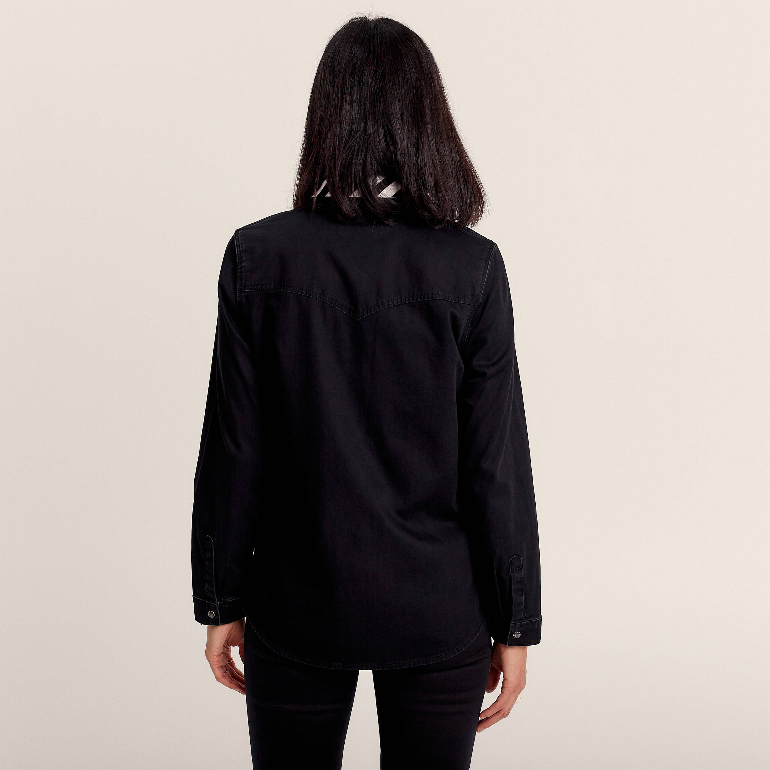 Chemise en jean noir femme