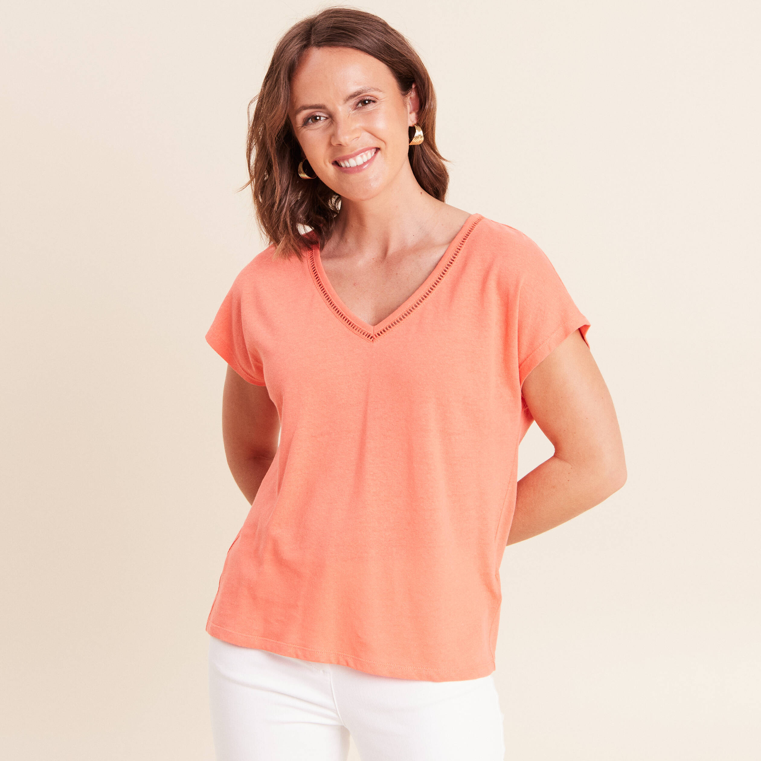 T-shirt col v manches courtes aspect lin orange fluo femme