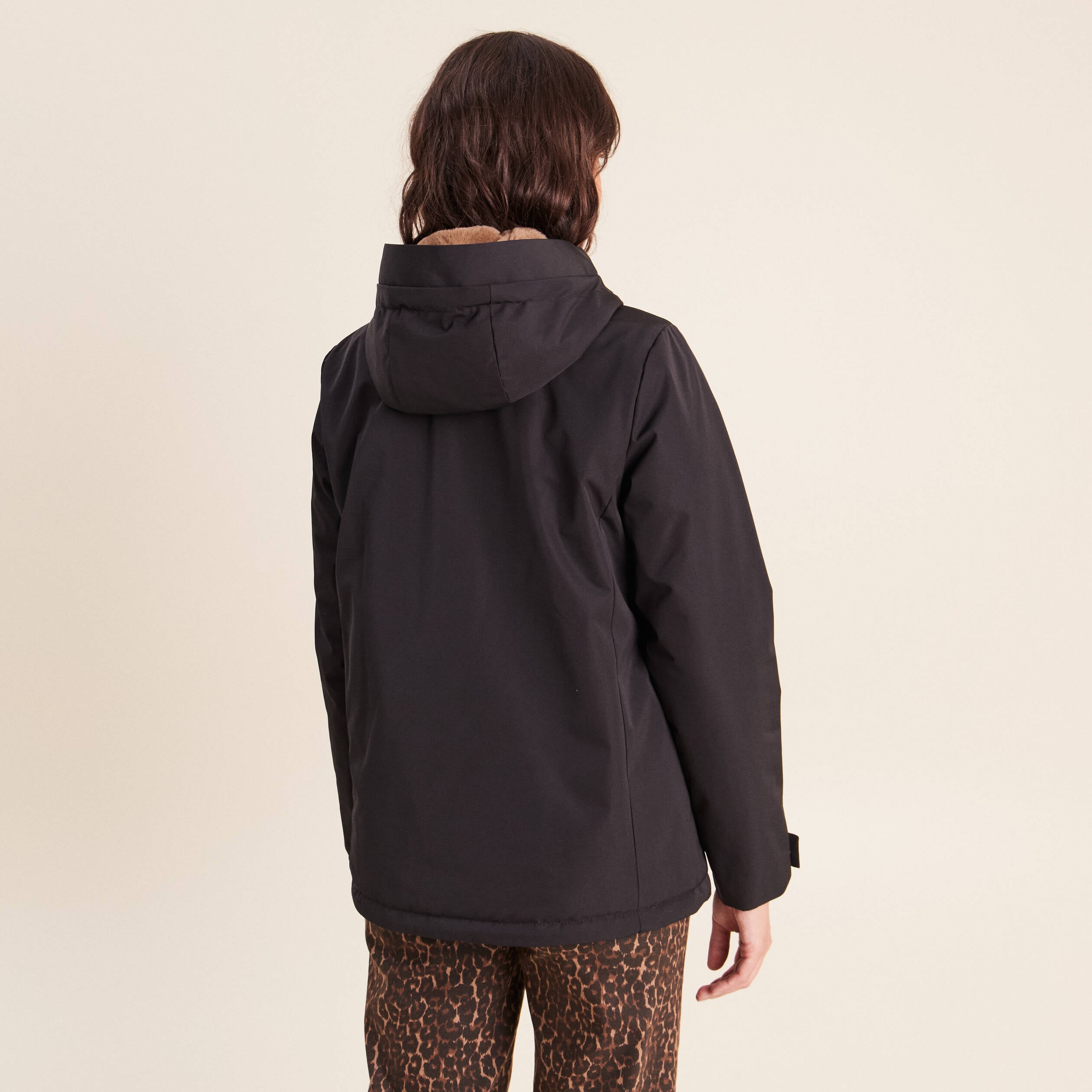 Parka doubl&eacute;e avec capuche noir femme