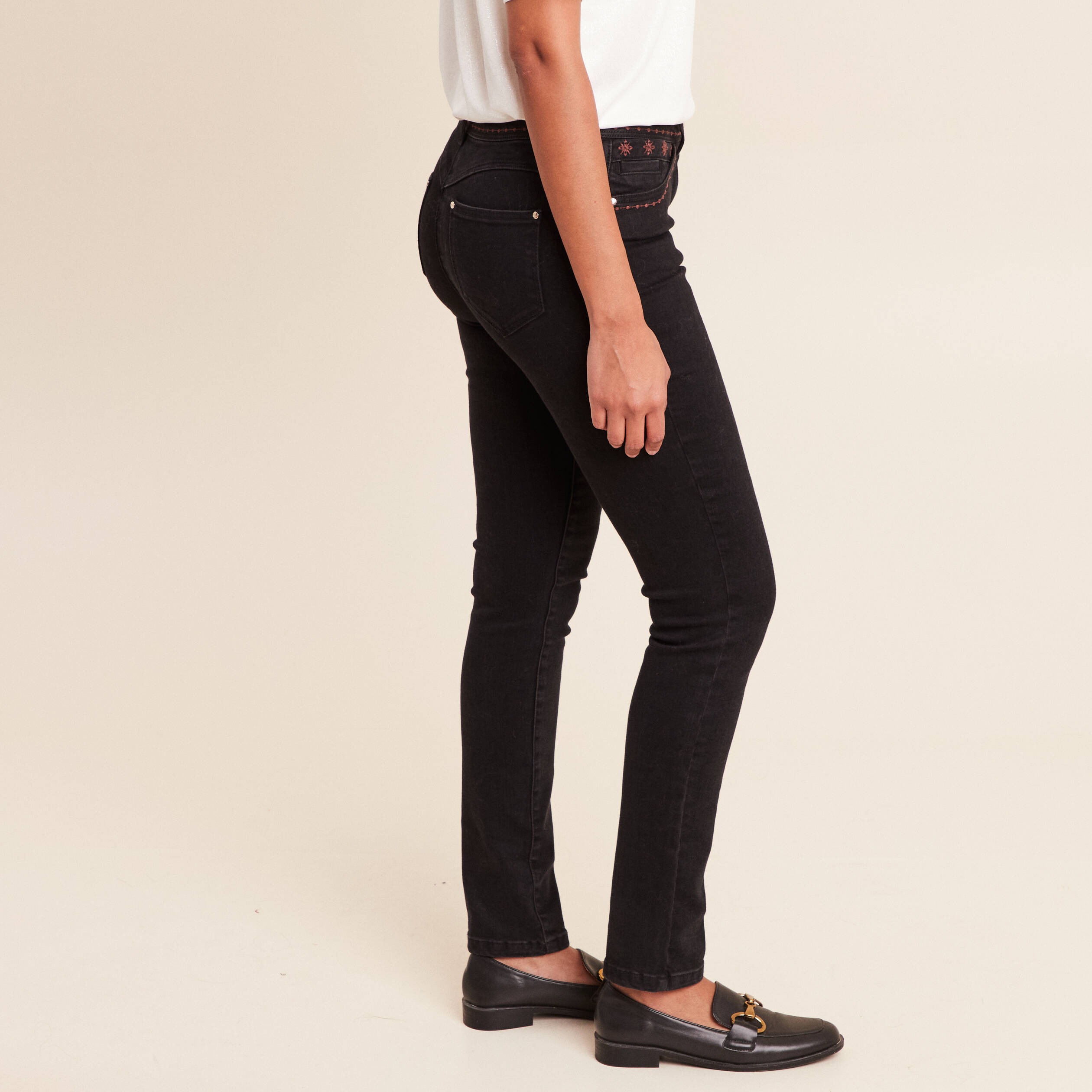 Jeans Slim Noir Femme - Broderie Fleurie Rouge - Taille 41 - Coton Normal