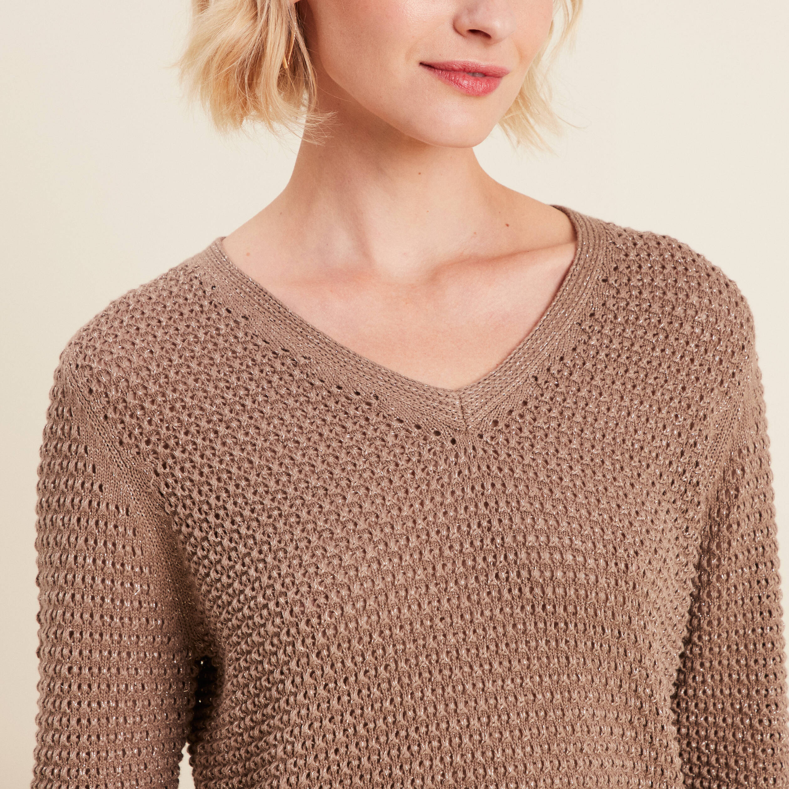 Pull manches longues col en V taupe femme