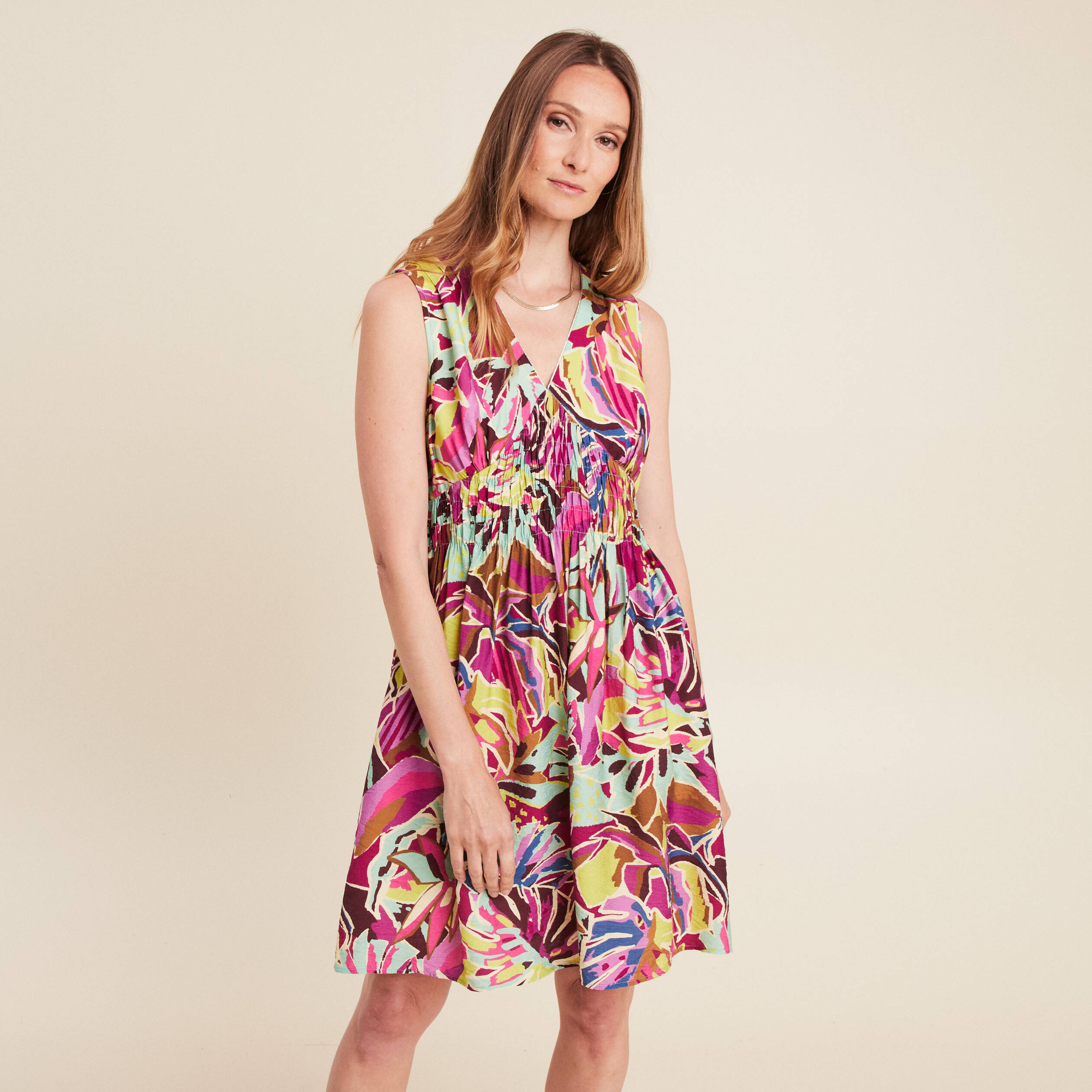 robe evasee courte sans manches doublee mauve femme Robe évasée courte sans manches doublée mauve femme