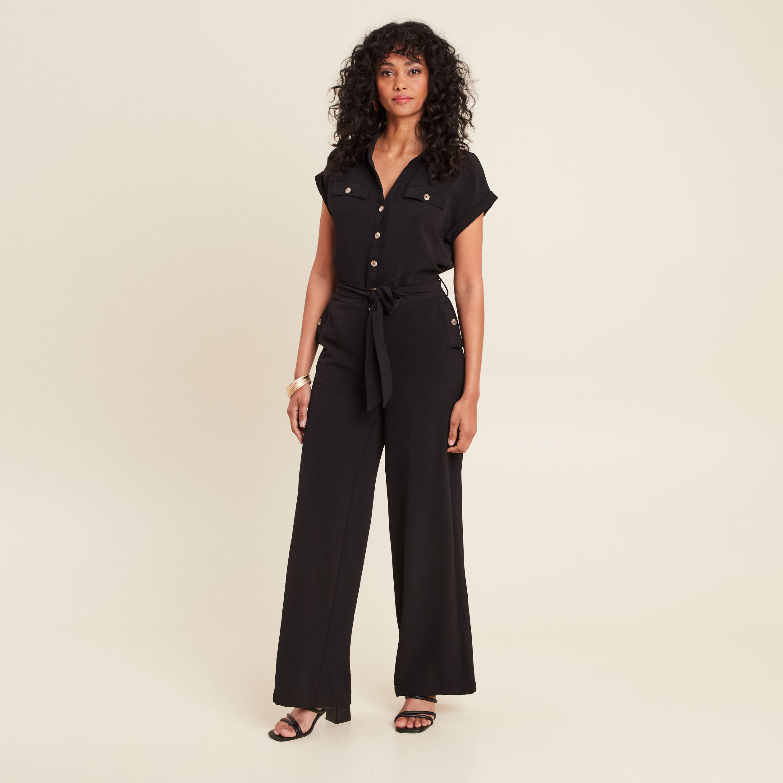Combinaison pantalon ceintur&eacute;e noir femme
