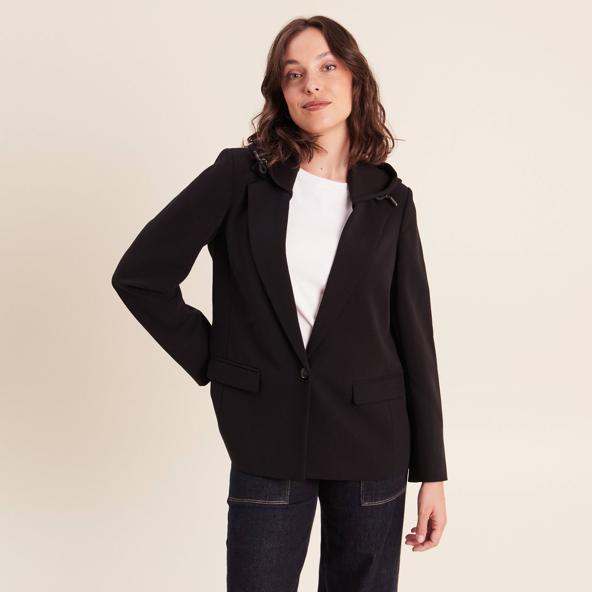 Blazer avec capuche amovible doubl&eacute; noir femme