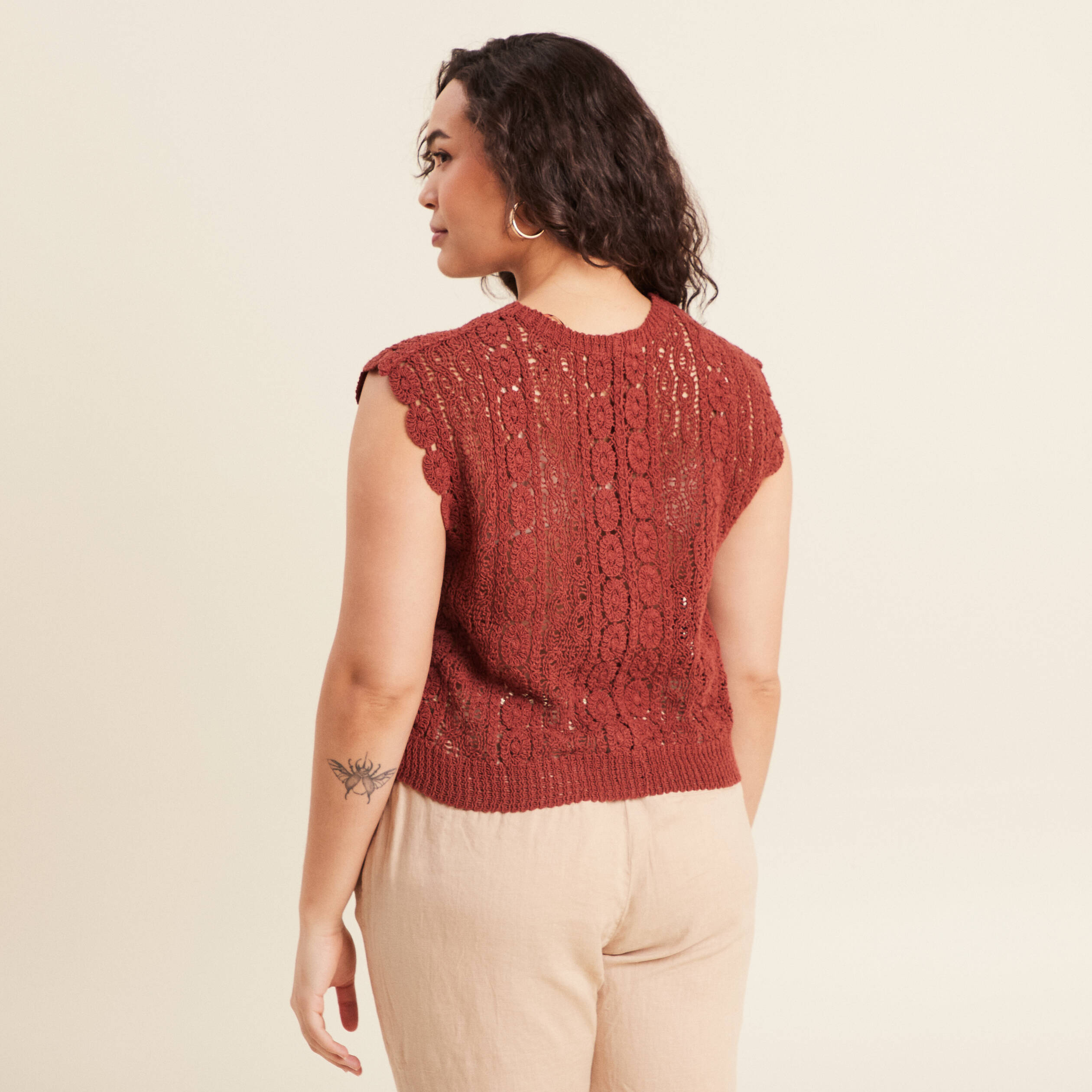 Débardeur macramé marron foncé femme
